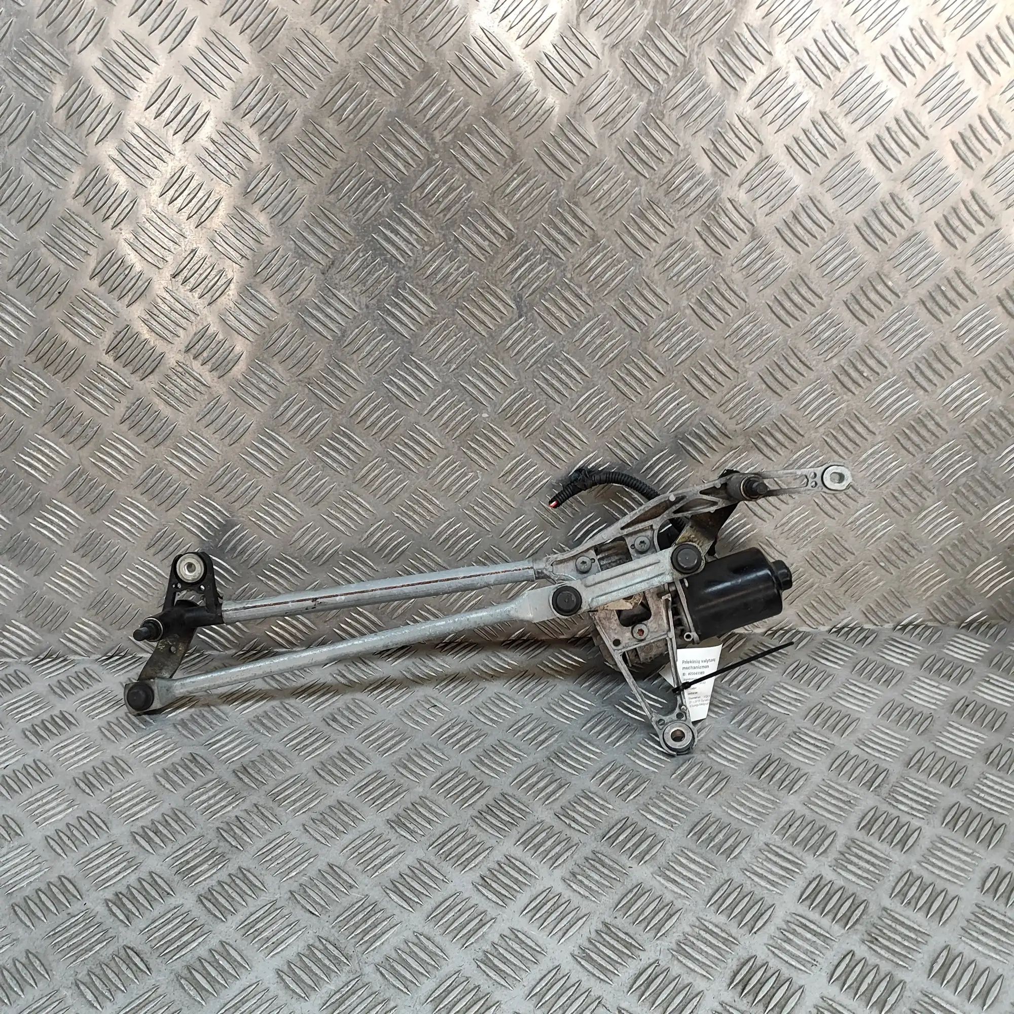 Volvo XC60 Front Windshield Wiper Mechanism Front Windshield Wiper Mechanism — VOLVO XC60 (...