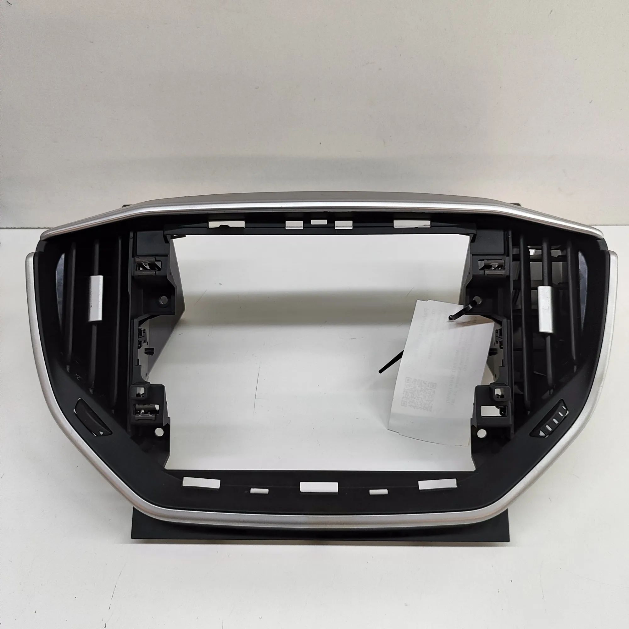 Maserati Ghibli Dashboard Air Vents Dashboard Air Vents — MASERATI GHIBLI (M157) (2...