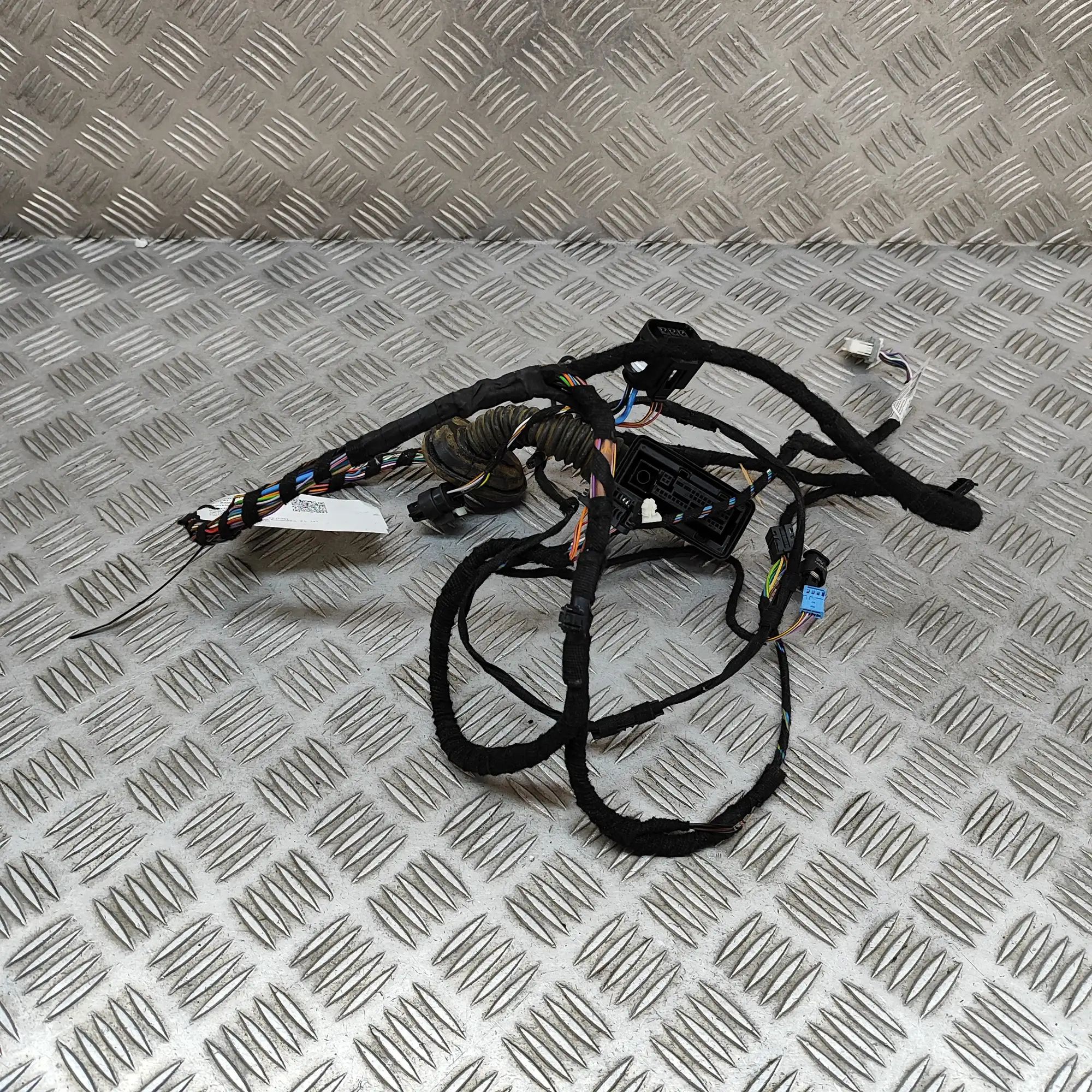 BMW X2 (F39) Door wiring — front right Door wiring — front right — BMW X2 (F39) (2018-...
