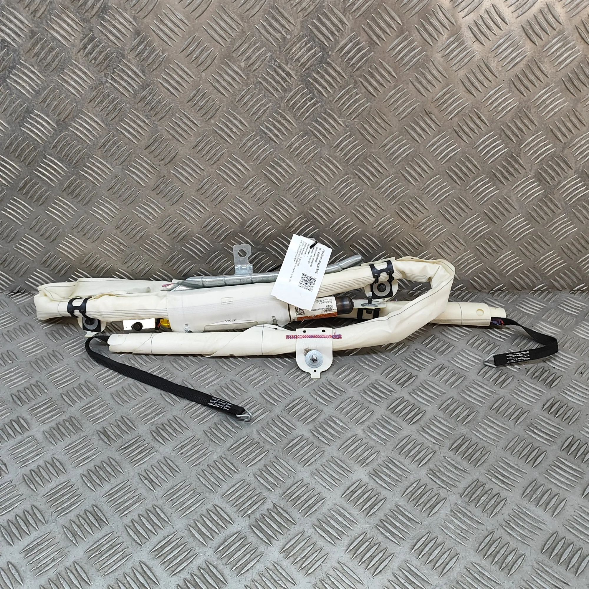 Volvo V60 Right Side Roof Safety Curtain SRS Right Side Roof Safety Curtain SRS — VOLVO V60 ...