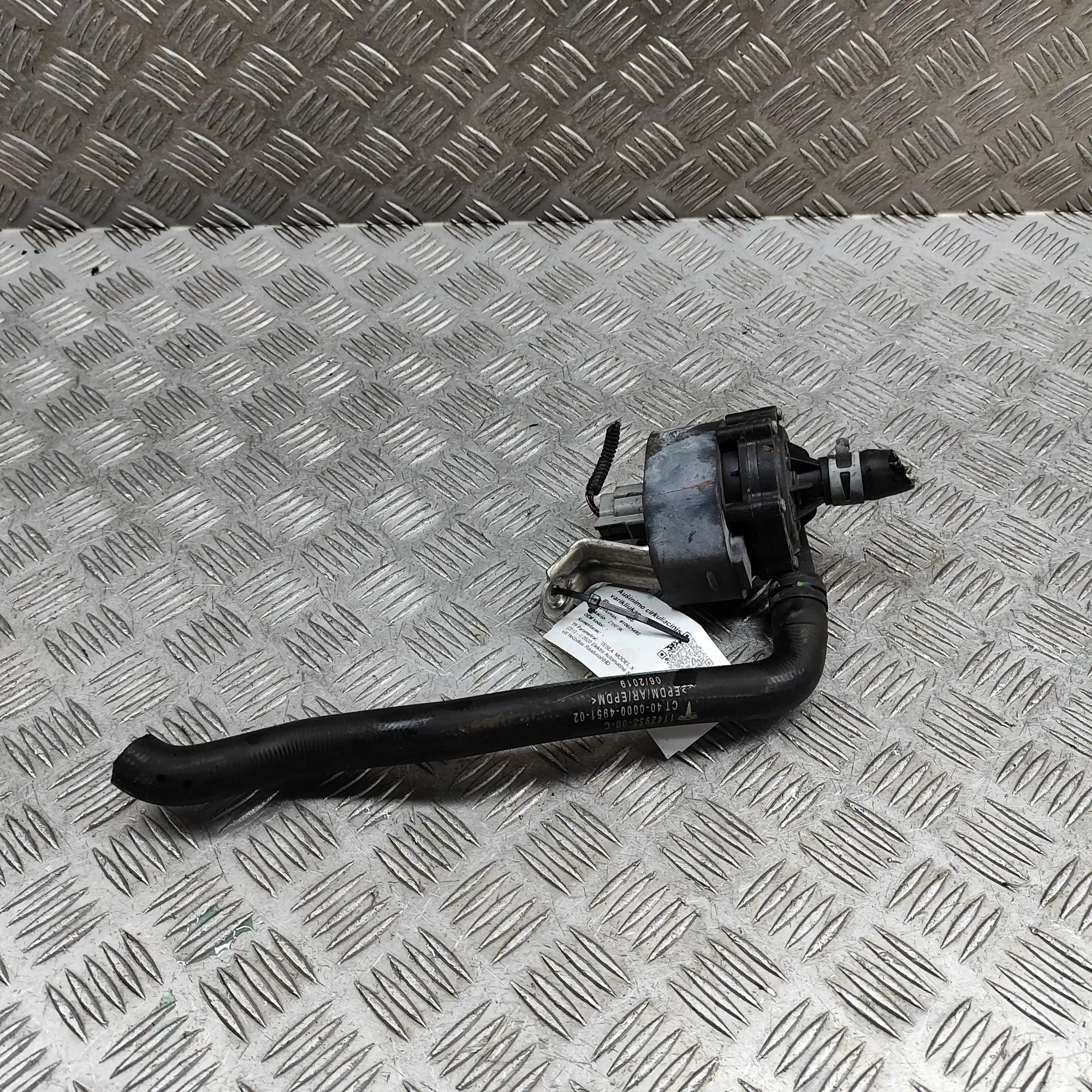 Tesla Model X Auxiliary Water Pump Auxiliary Water Pump — TESLA MODEL X (2013-...)...