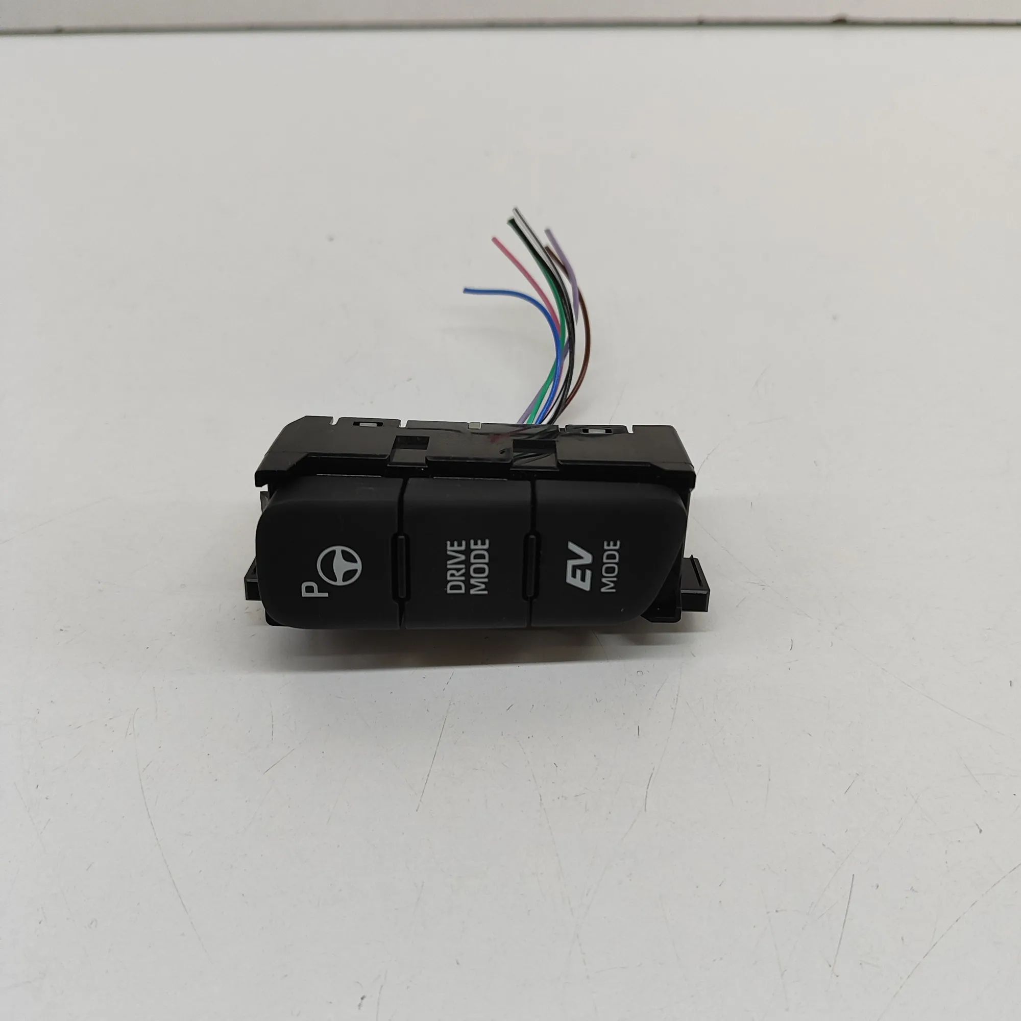 Toyota Yaris Button Switch Panel Button Switch Panel — TOYOTA YARIS (CROSS MXP_)...