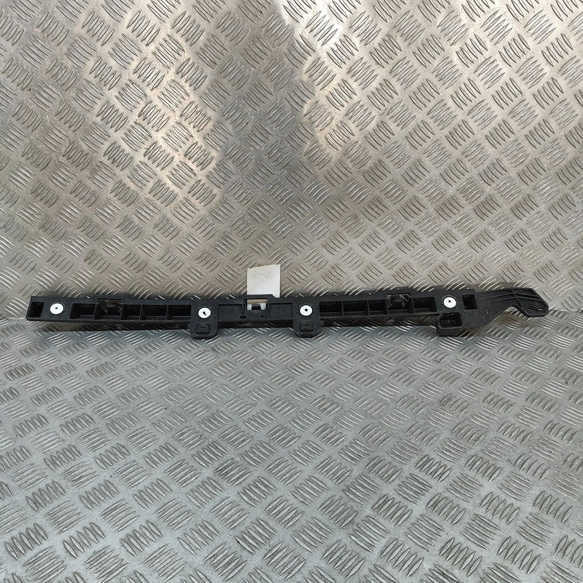 Citroen C3 Rear Bumper Middle Bracket Rear Bumper Middle Bracket — CITROEN C3 (AIRCRO...