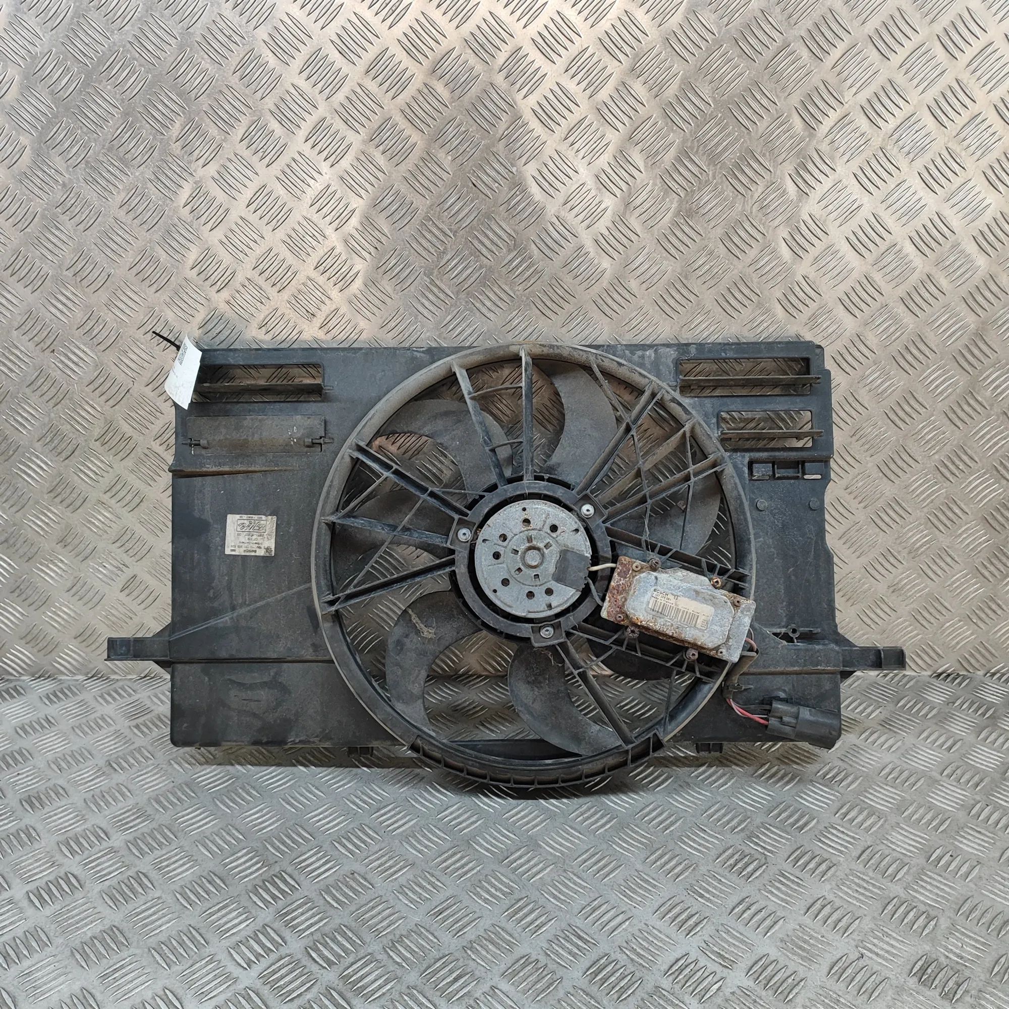 Volvo S40 Engine Cooling Fan Shroud Engine Cooling Fan Shroud — VOLVO S40 (II MS) (...