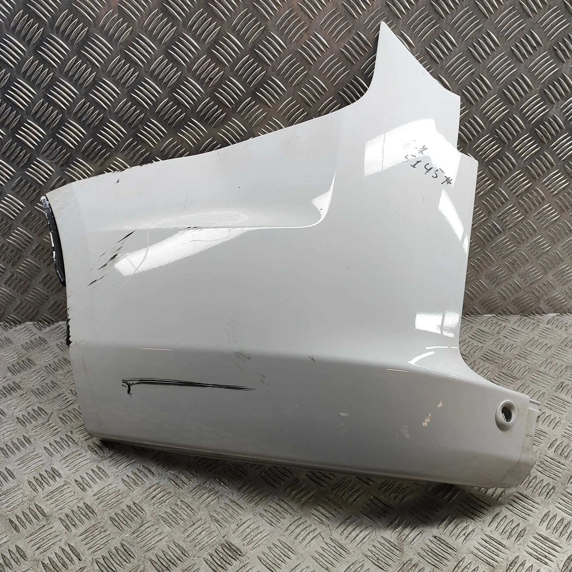Ford Transit Connect / Tourneo Connect Rear bumper corner — left Rear bumper corner — left — FORD TRANSIT (CUSTO...
