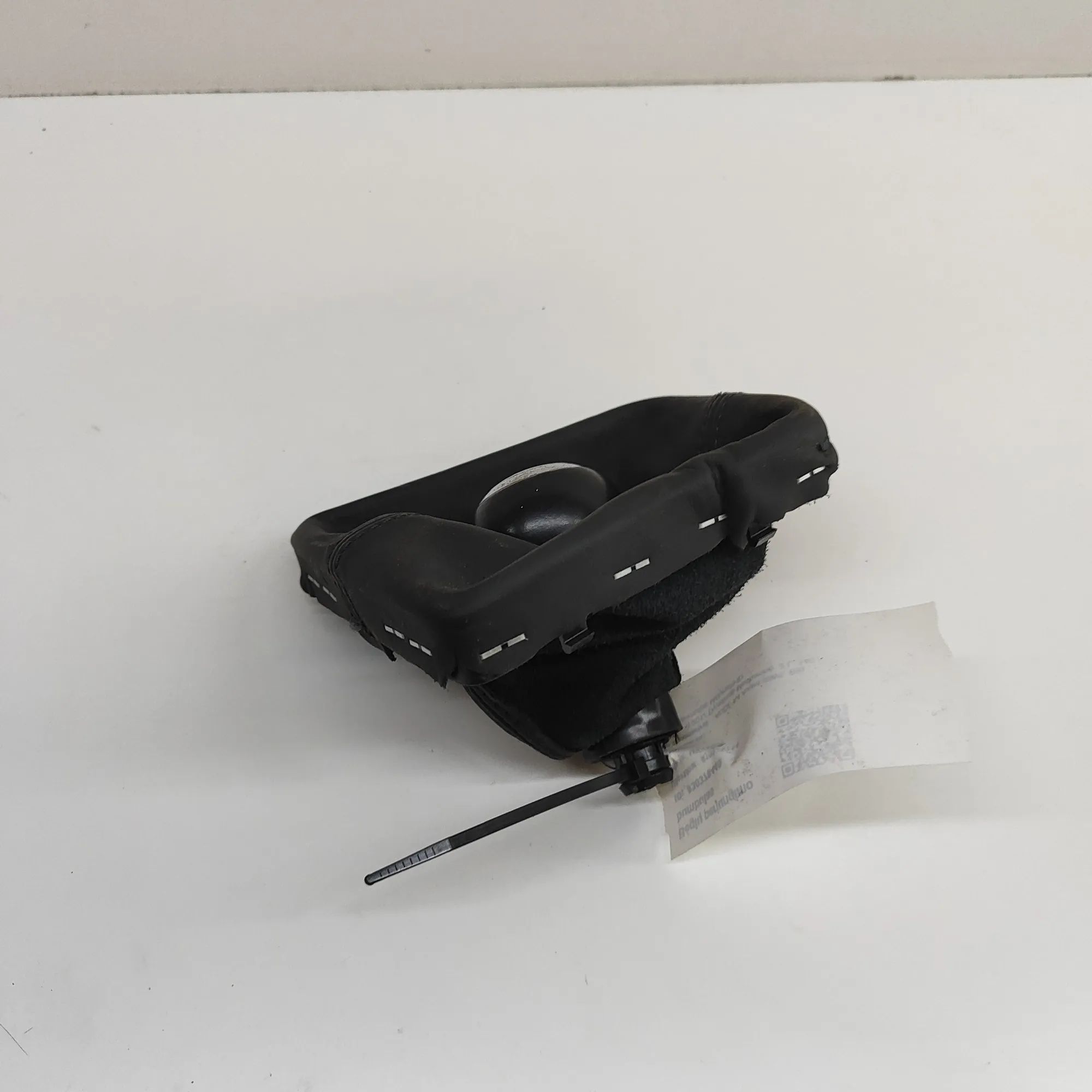 Audi A4 (B9) Gear lever knob Gear lever knob — AUDI A4 (Avant 8W5, B9) (2015...