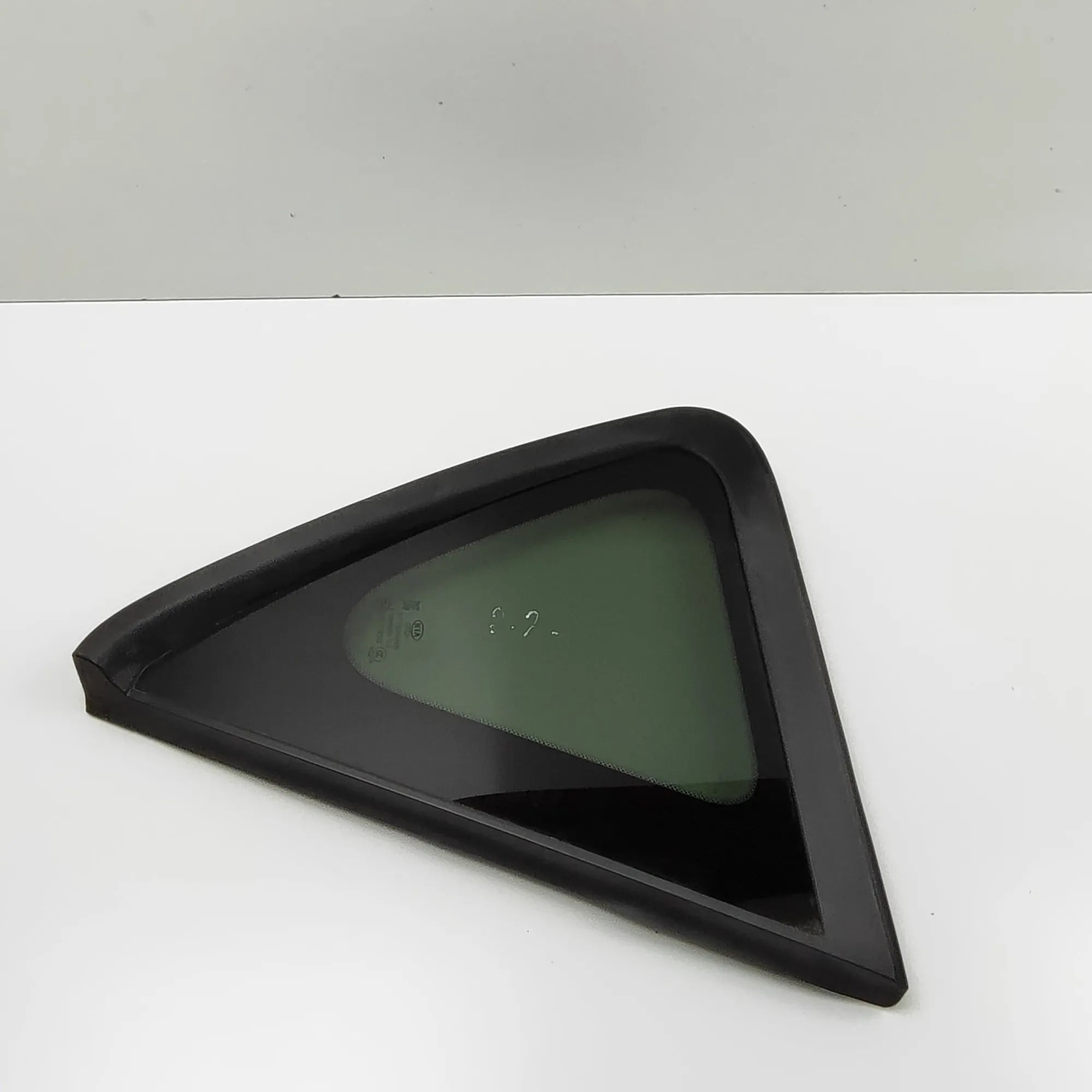 Kia Soul Rear Right Quarter Window Rear Right Quarter Window — KIA SOUL (II PS) (2...