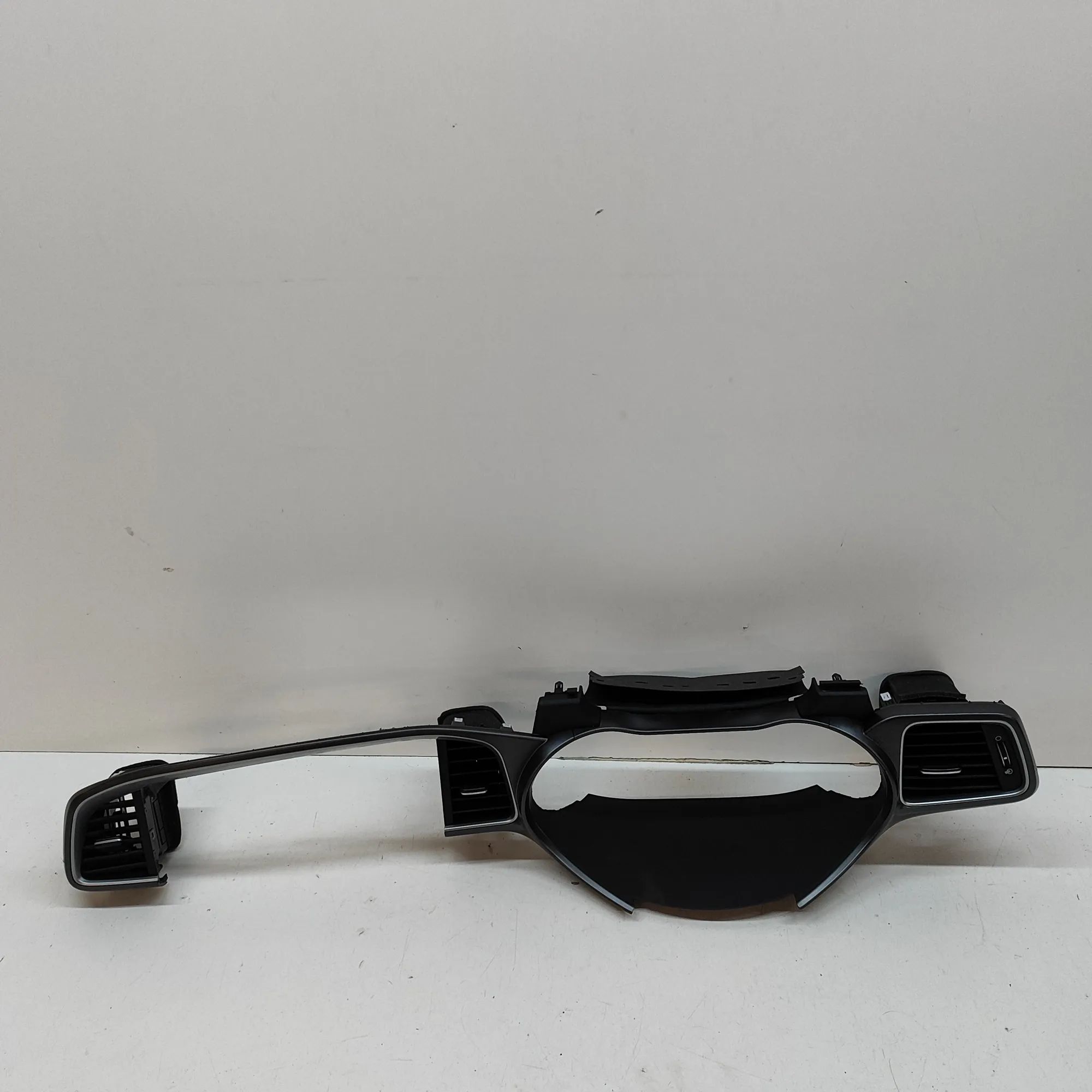 Kia Ceed (CD) Dashboard Trim Dashboard trim — KIA XCEED (CD) (2020-...) — 84...