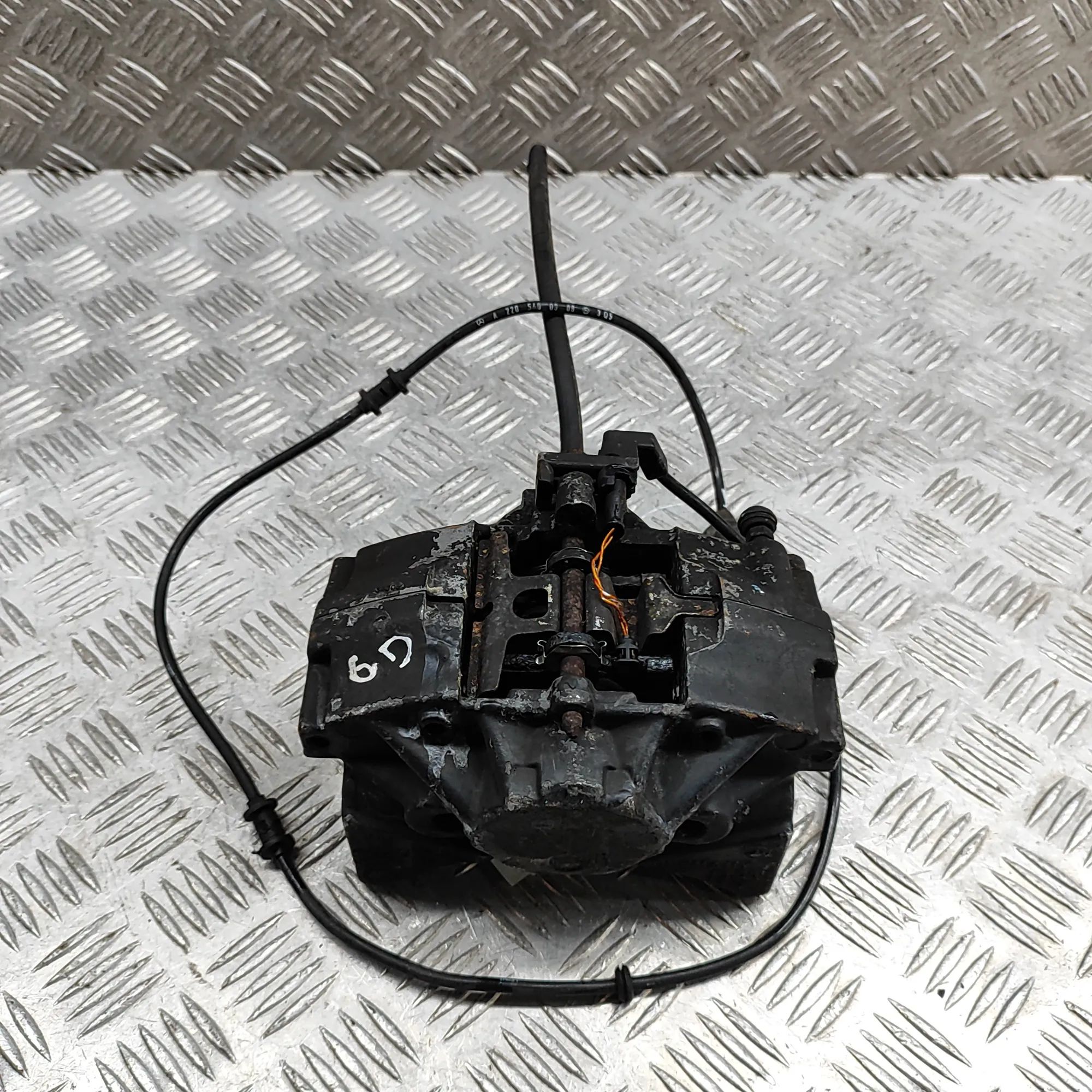 Mercedes-Benz 280SL - 600SL / SL (R129) Brake caliper — rear right Brake caliper — rear right — MERCEDES BENZ S-CL...