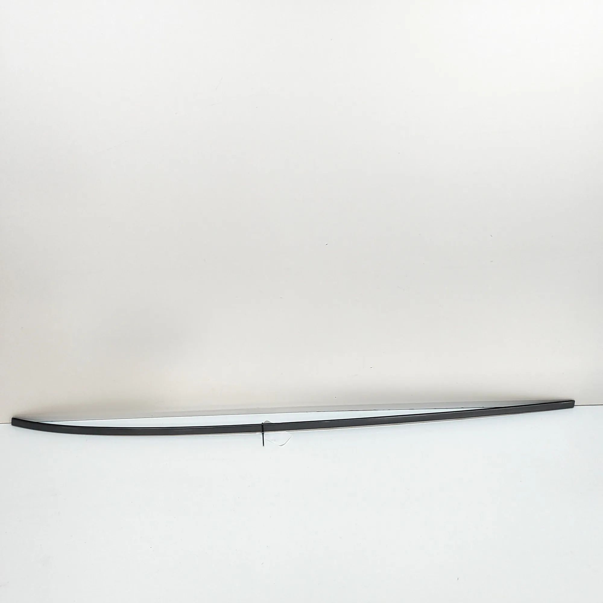 BMW X2 (F39) Right Side Roof Strip Trim Right Side Roof Strip Trim — BMW X2 (F39) (2018...