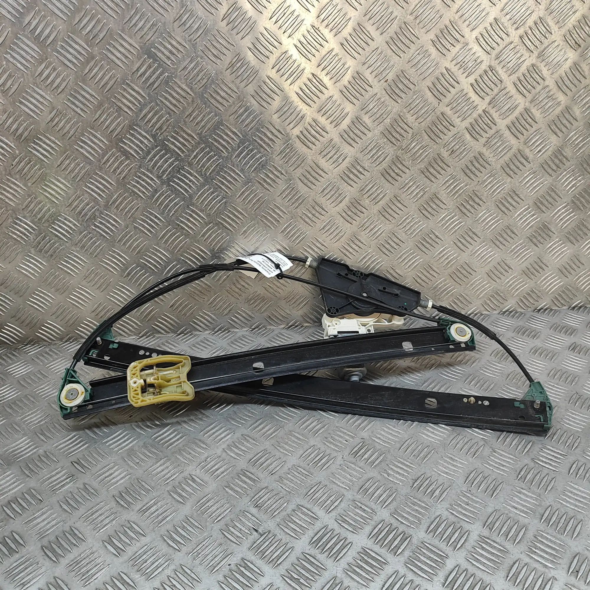 Porsche Cayenne Front Right Door Window Regulator Front Right Door Window Regulator — PORSCHE CAY...