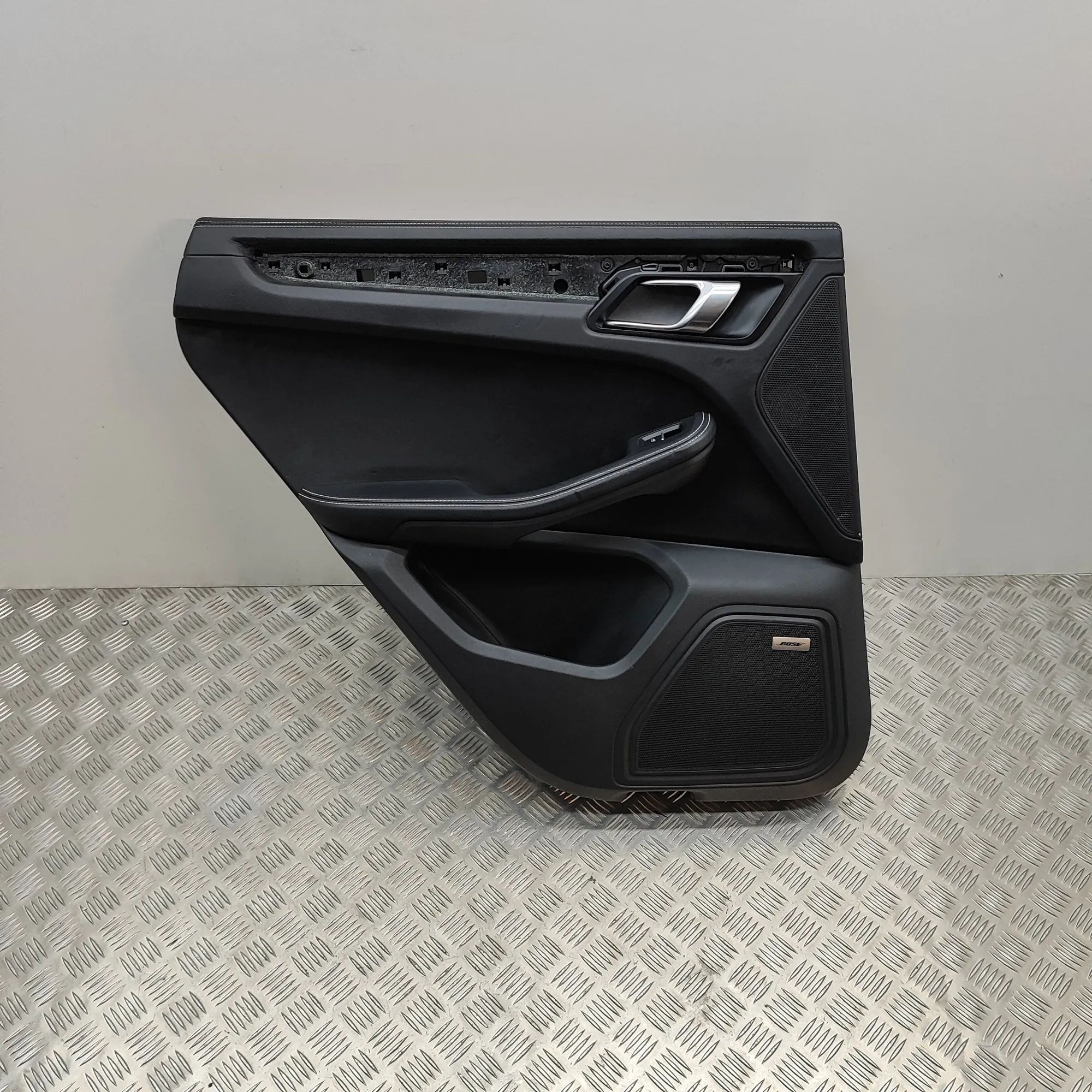 Porsche Macan Rear Left Door Panel Rear Left Door Panel — PORSCHE MACAN (95B) (201...