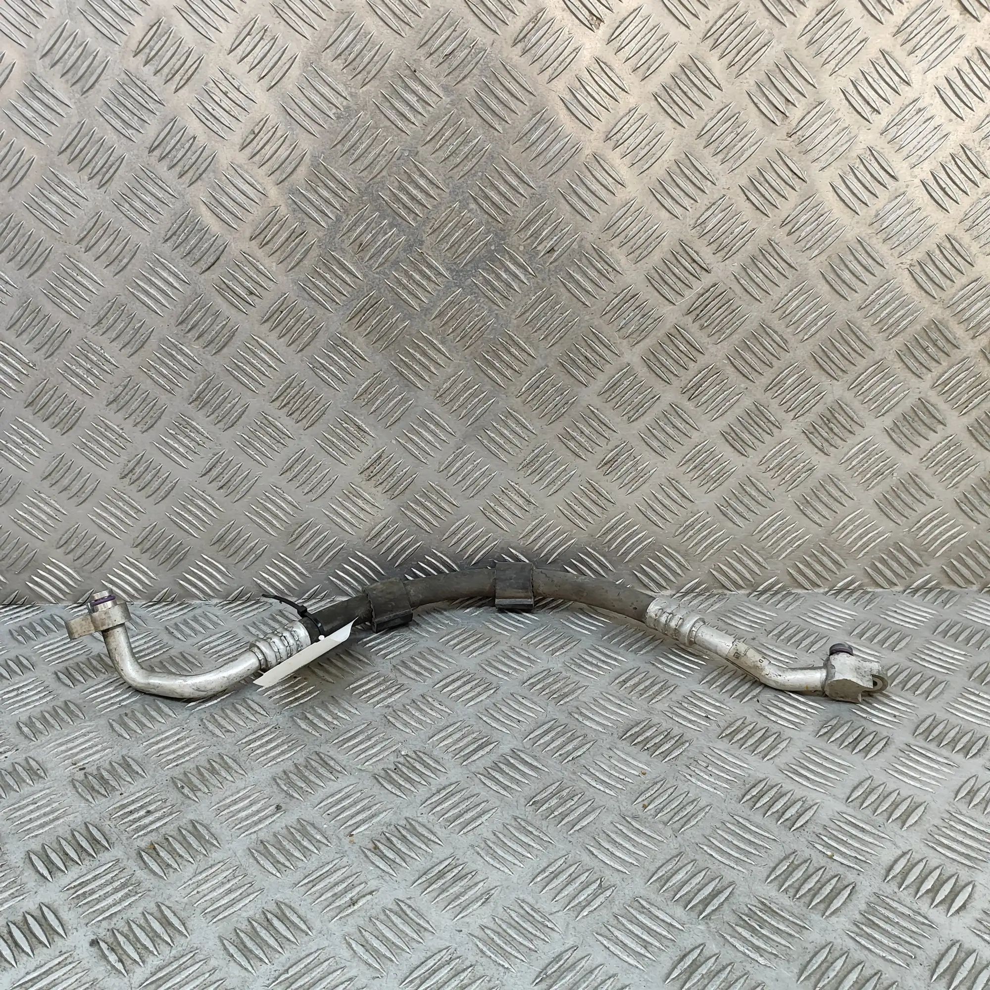 Porsche Macan A/C Air Con Hose Pipe A/C Air Con Hose Pipe — PORSCHE MACAN (95B) (20...