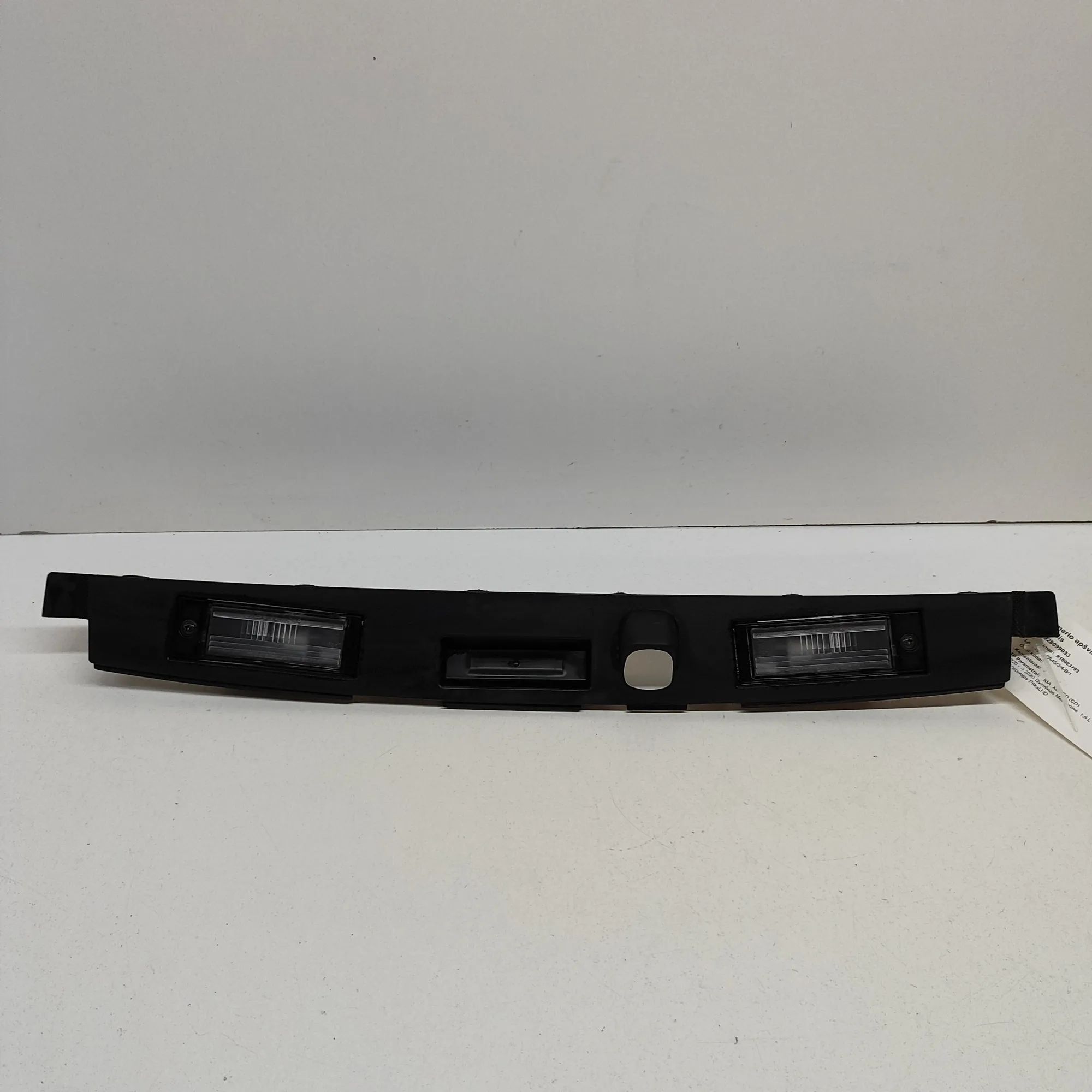 Kia Ceed (CD) Number-plate light holder trim Number-plate light holder trim — KIA XCEED (CD)...