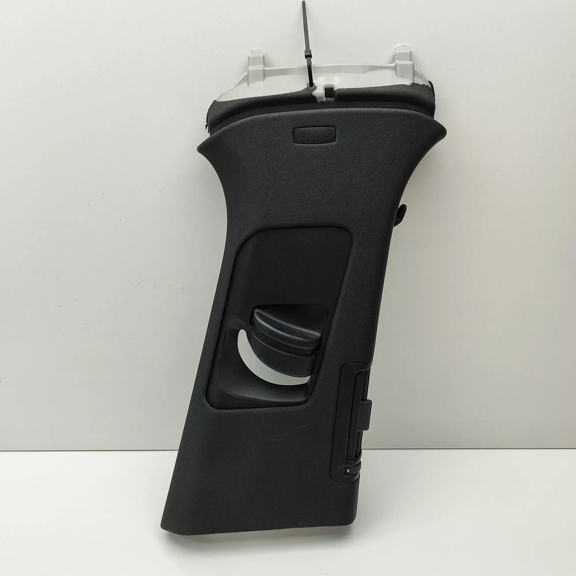 Porsche Cayenne B-pillar trim — right B-pillar trim — right — PORSCHE CAYENNE (9Y0/9Y...