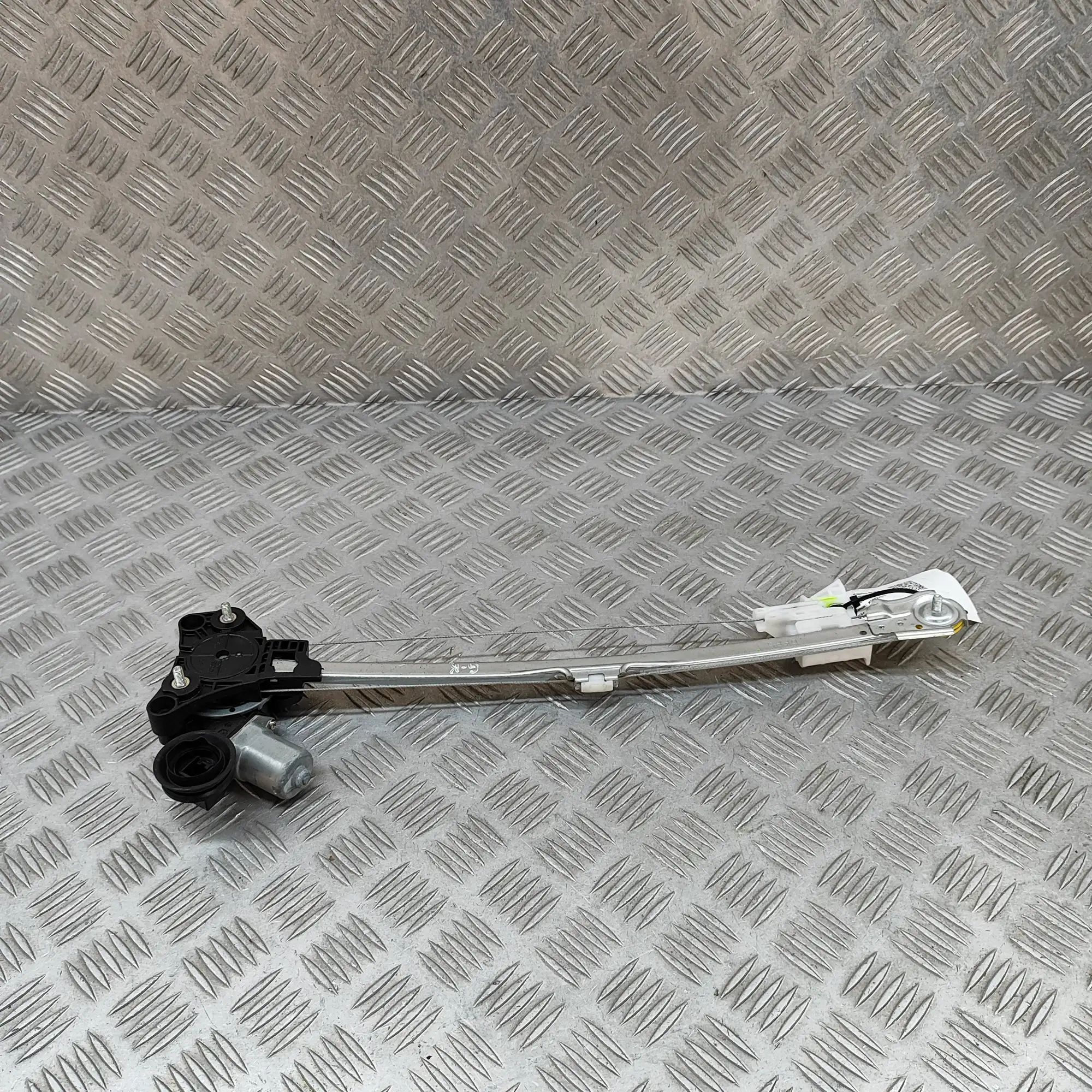 Mazda 3 (BP) Rear Left Door Window Regulator Rear Left Door Window Regulator — MAZDA CX-3 (0...