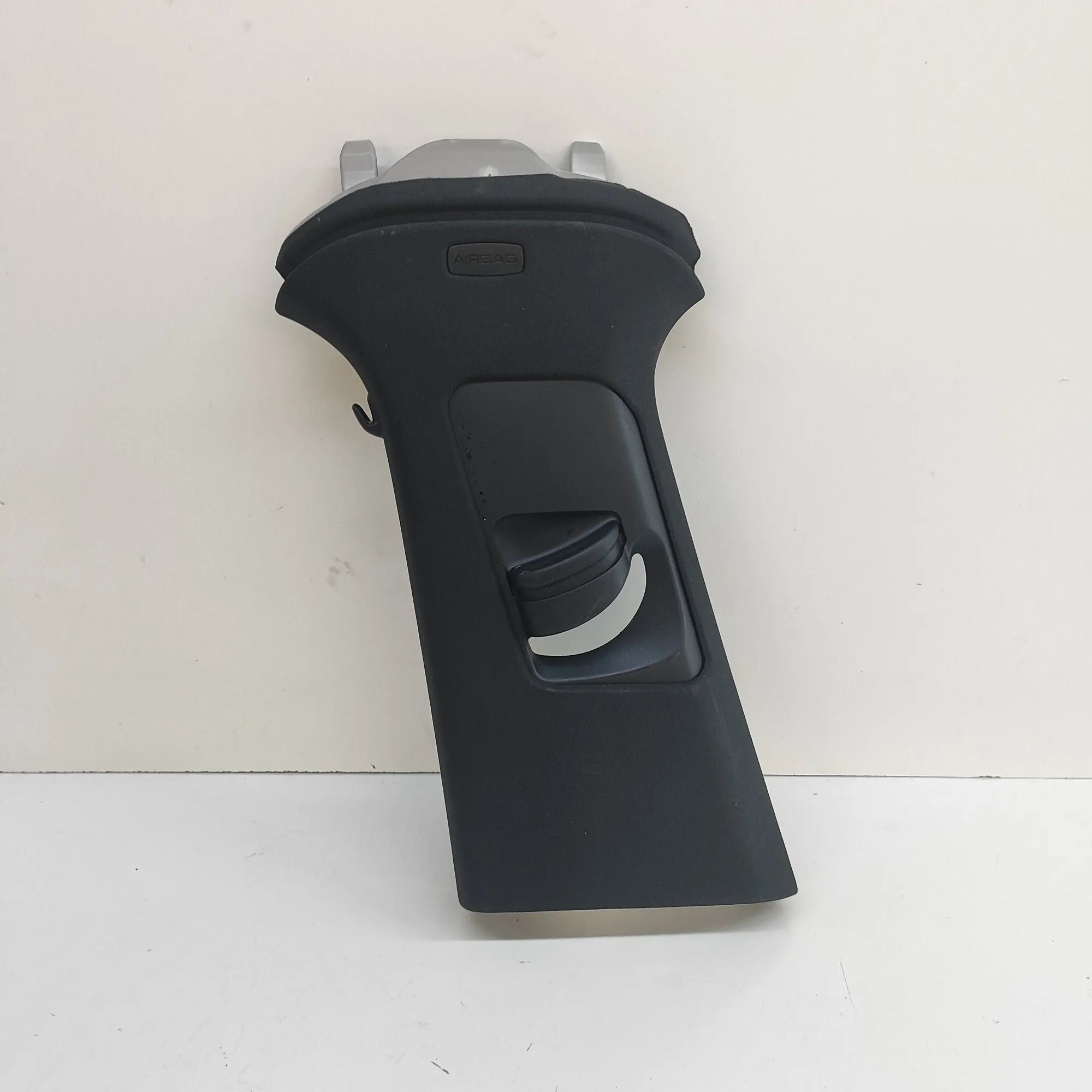 Porsche Cayenne B-pillar trim — left B-pillar trim — left — PORSCHE CAYENNE (Coupe 9...