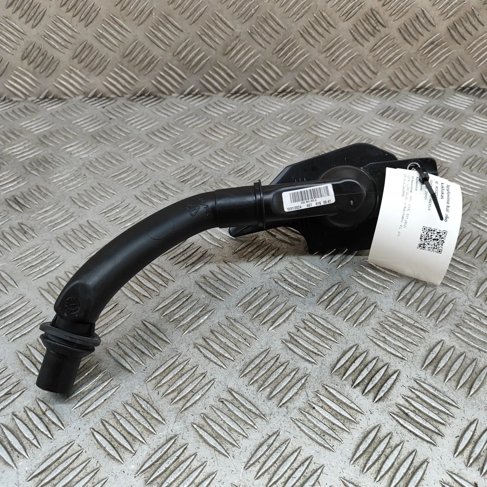 Porsche 911 (992) Washer reservoir filler neck Washer reservoir filler neck — PORSCHE 911 (992...
