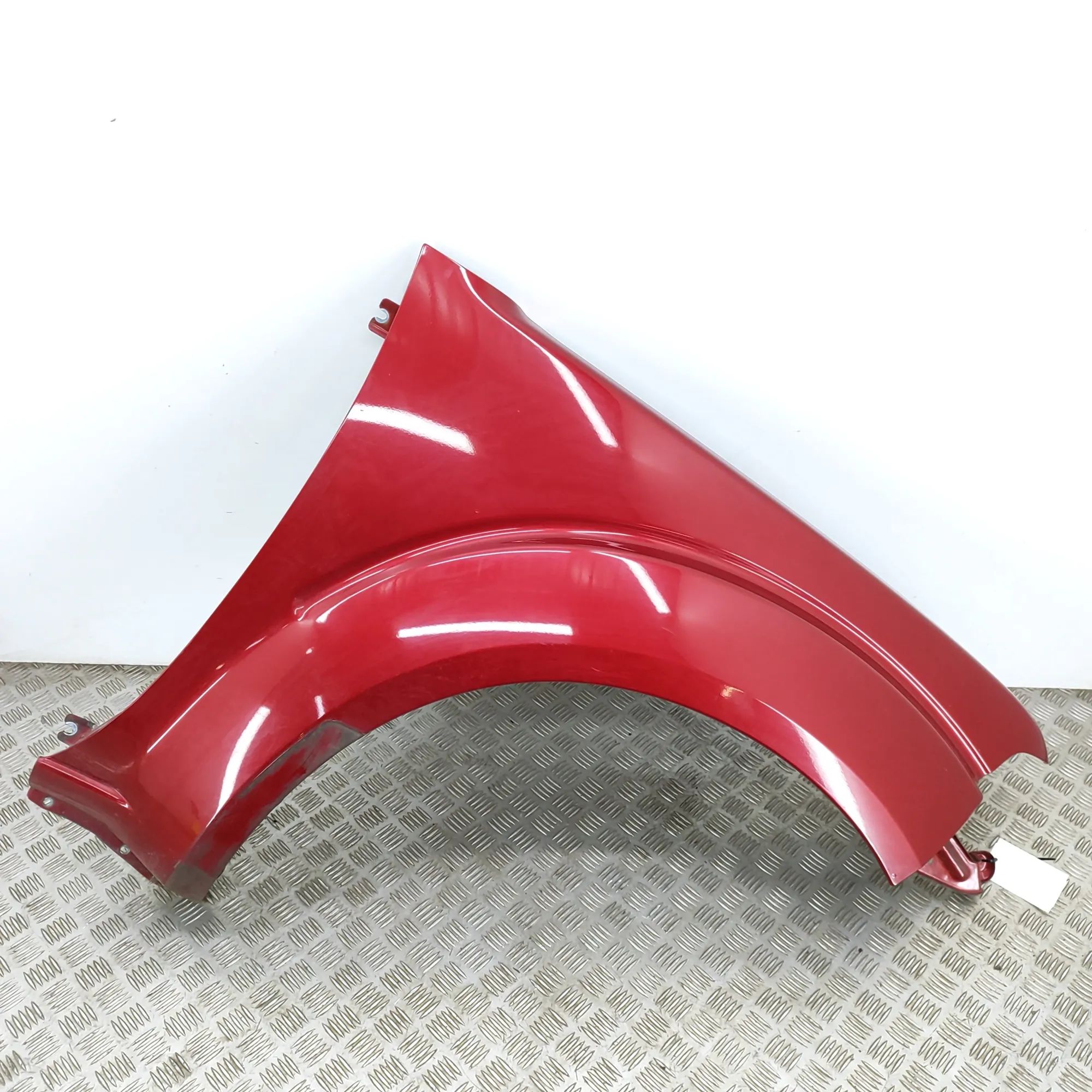 Nissan Pathfinder (R51) Front Right Fender Front Right Fender — NISSAN PATHFINDER (III R51...