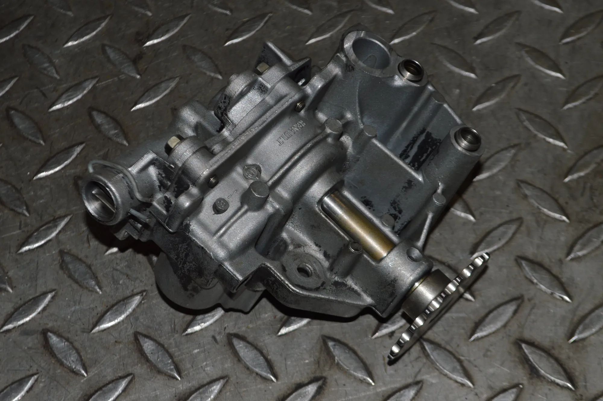 Renault Master Oil Pump Oil pump — RENAULT MASTER (III Van FV) (2010-.....