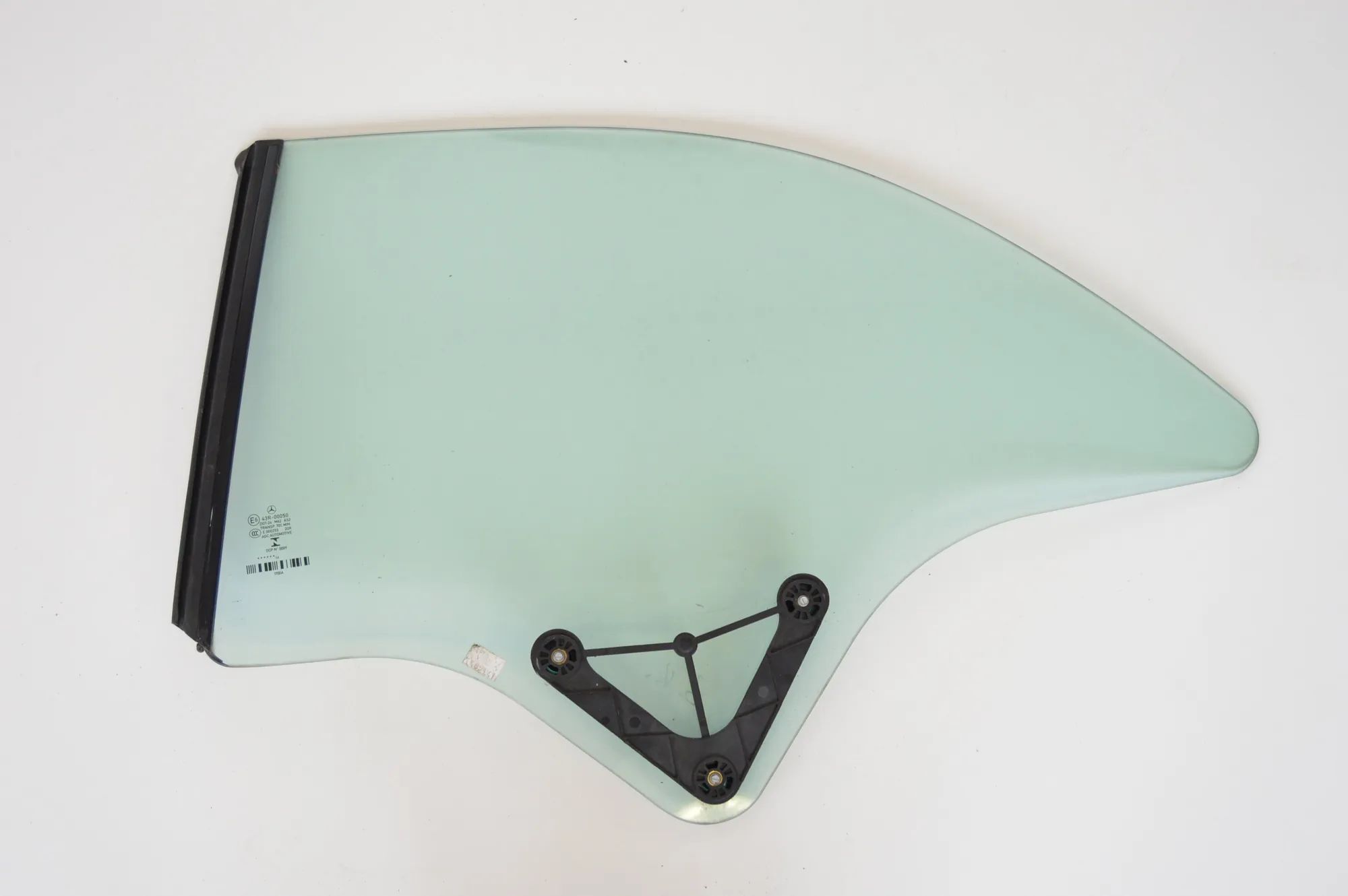 Mercedes-Benz S Coupe (C217) Rear Left Door Window Rear Left Door Window — MERCEDES BENZ E-CLASS C...