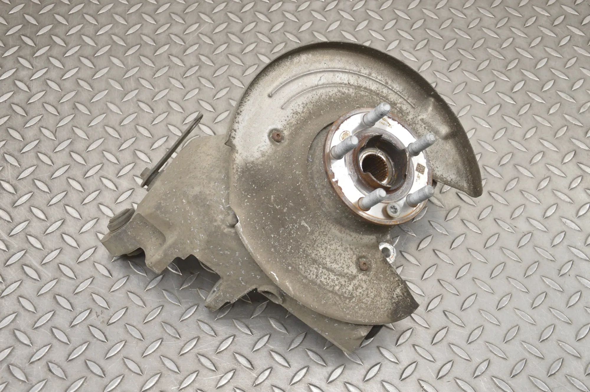 Land Rover Range Rover Velar Rear Left Wheel Hub Spindle