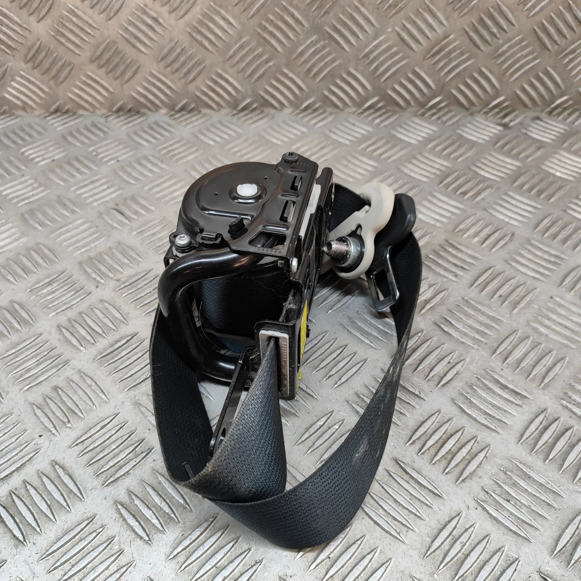 Mazda 6 (GH) Front Left Seatbelt Front Left Seatbelt — MAZDA 6 (Estate GJ, GL) (...