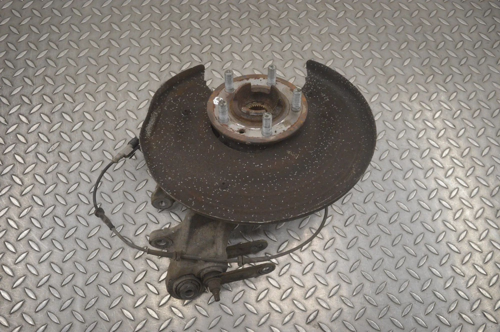 Land Rover Discovery Rear Right Wheel Hub