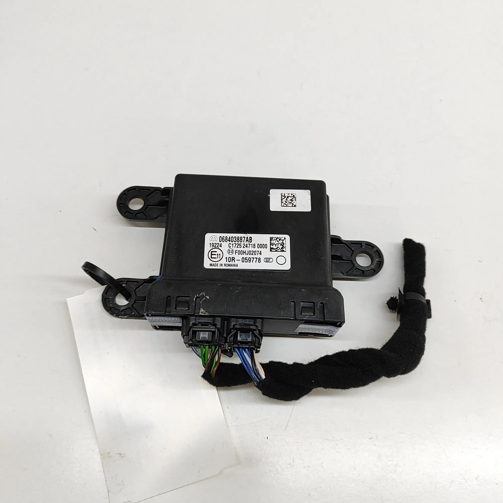 Maserati Ghibli Gateway Control Unit Gateway Control Unit — MASERATI GHIBLI (M157) (...