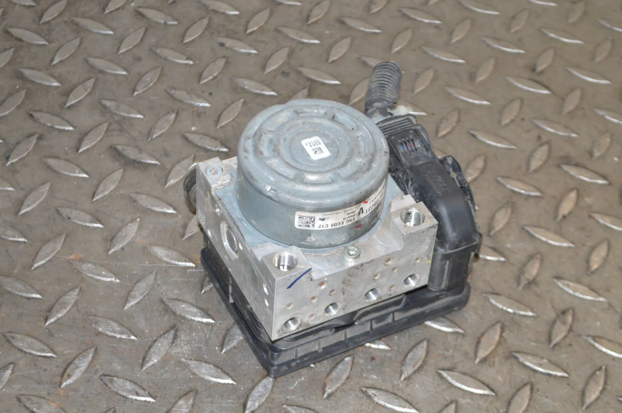 Mitsubishi Outlander ABS Hydraulipumppu ABS Pump — MITSUBISHI OUTLANDER (III GG_W, GF_W...