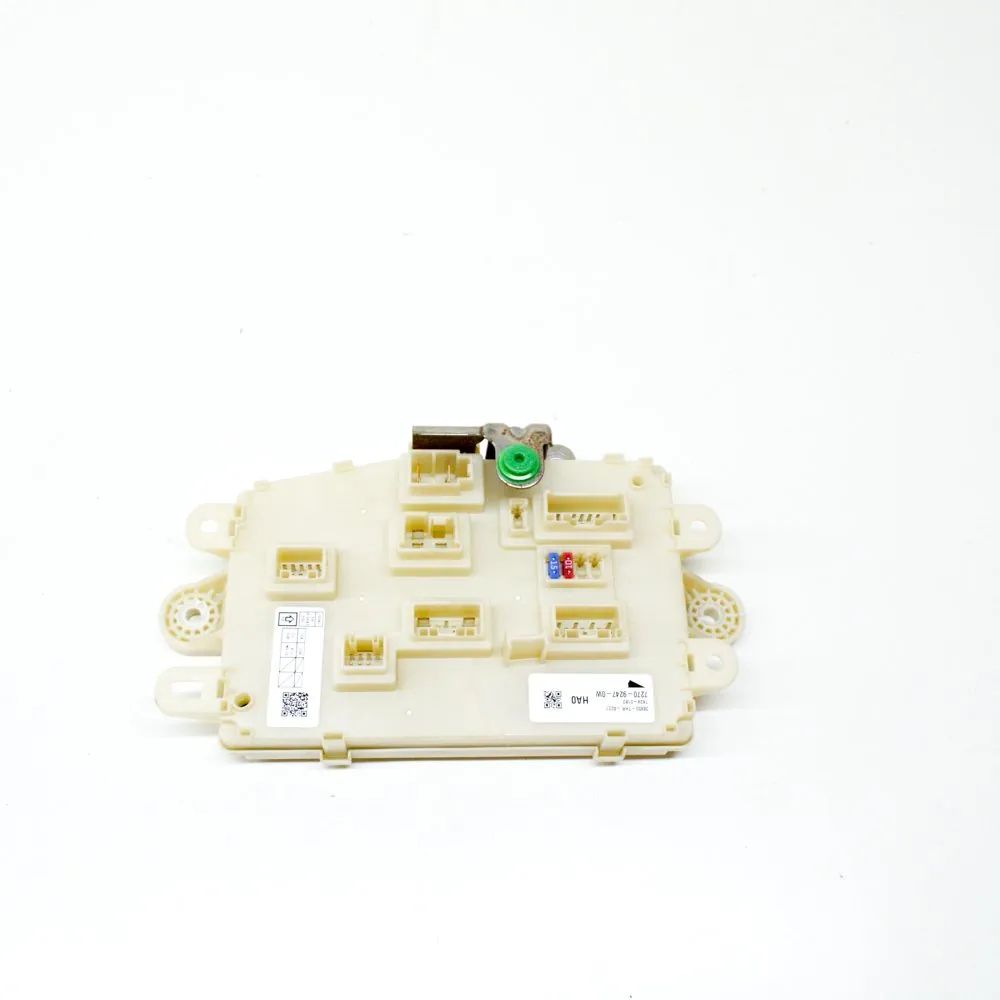 Honda Odyssey Power Distribution Unit Power distribution unit — HONDA ODYSSEY (RL6) (...