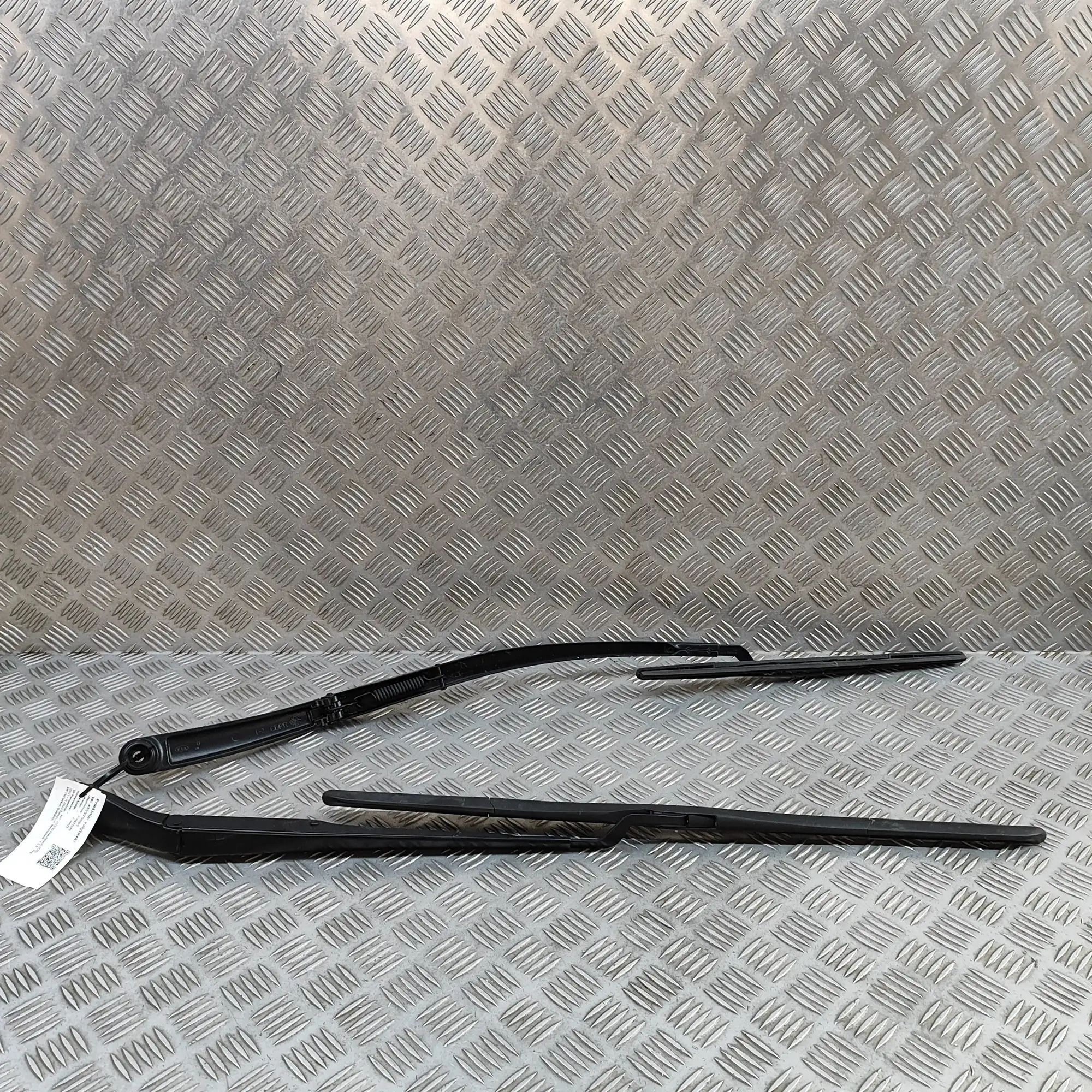Kia Ceed (CD) Front Wiper Arms Front Wiper Arms — KIA CEE\'D (Hatchback CD) (2...