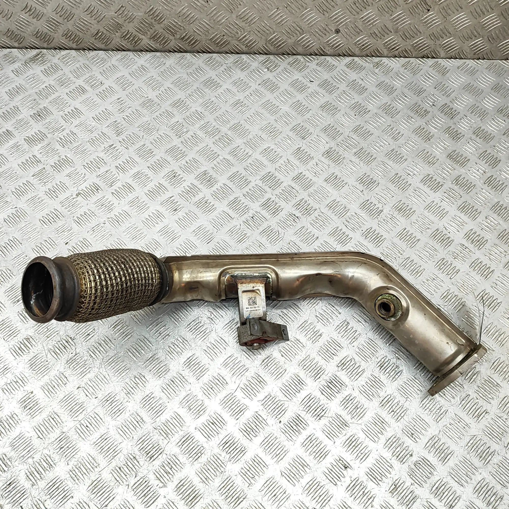 Audi Q5 (FY) Exhaust silencer connecting clamp Exhaust silencer connecting clamp — AUDI Q5 (FY...