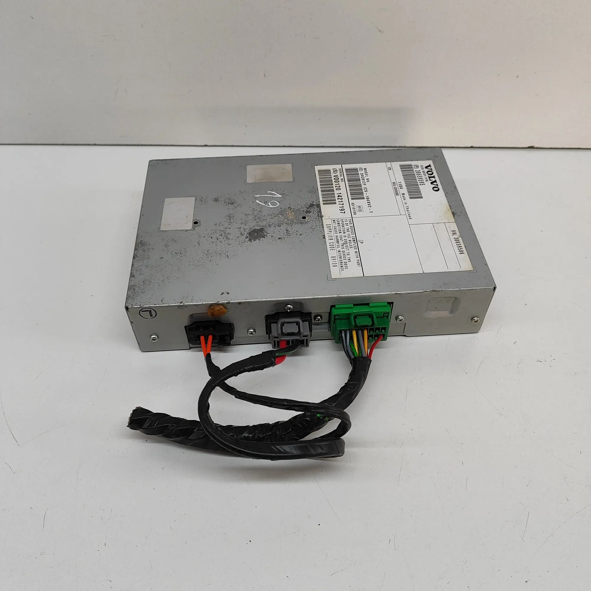 Volvo V60 Sound amplifier Sound amplifier — VOLVO V60 (2010-2018) — 30659...