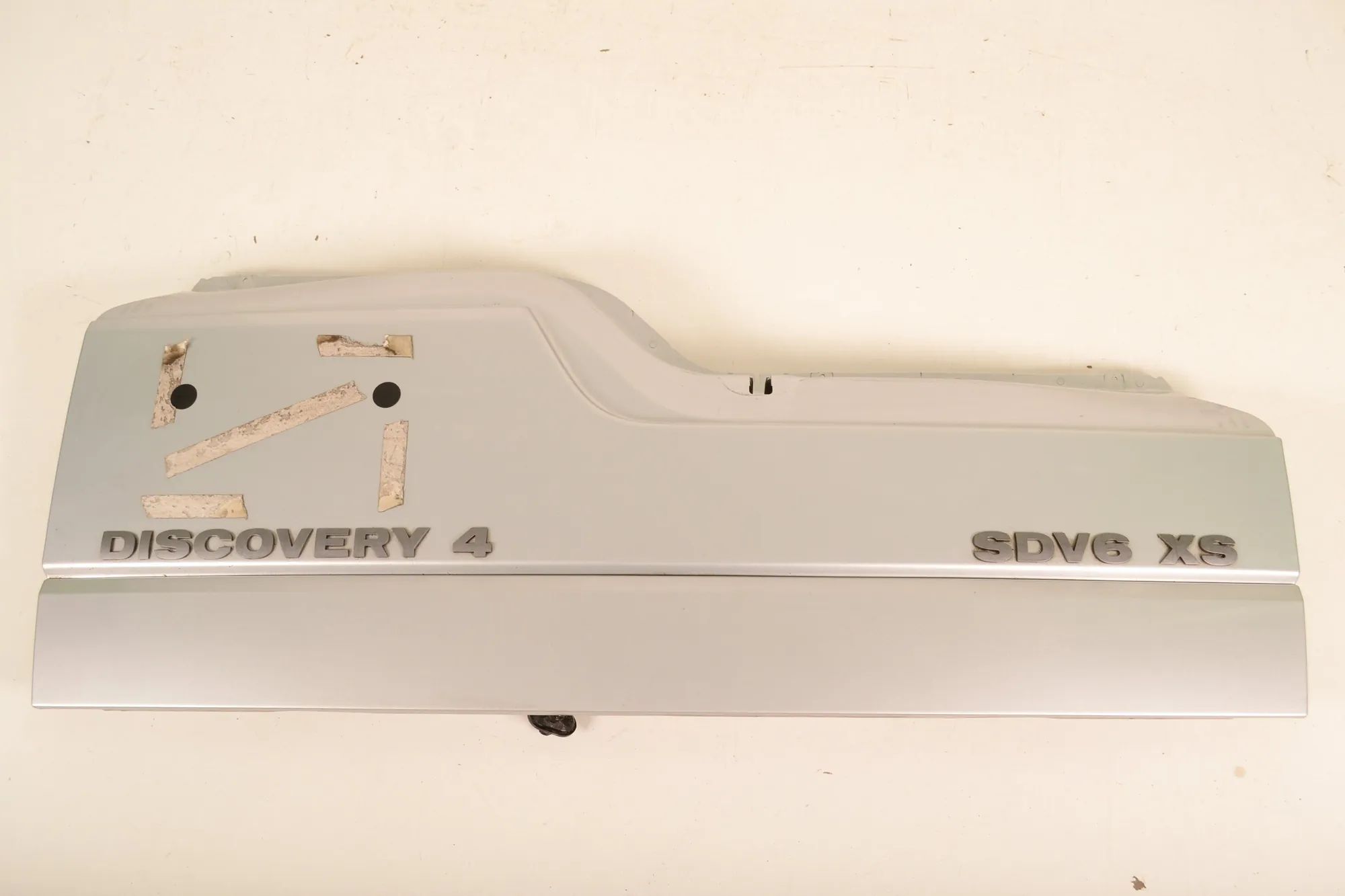 Land Rover Discovery Tailgate Bootlid Lower Part Tailgate Bootlid Lower Part — LAND ROVER DISCOV...