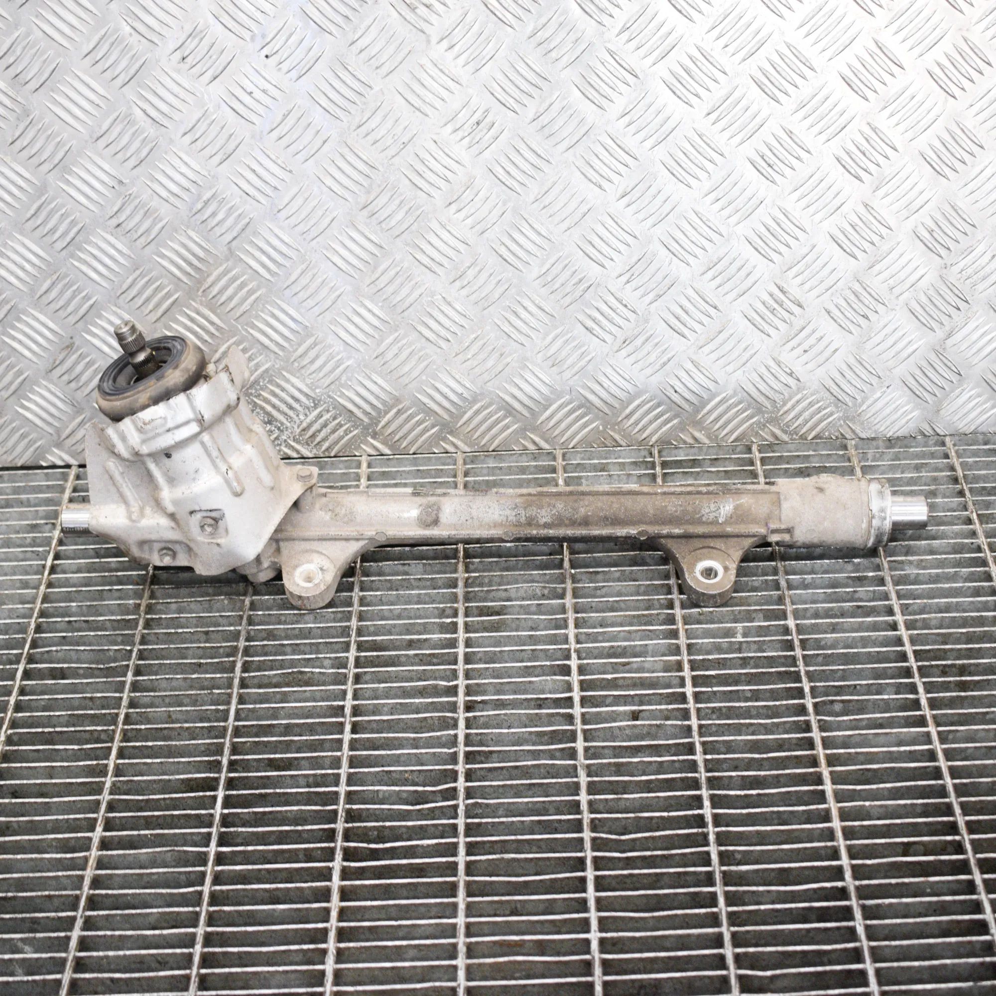 Hyundai i30 roolilatt / roolikarp Steering Rack — HYUNDAI I30 (GD) (2011-...) — 5...