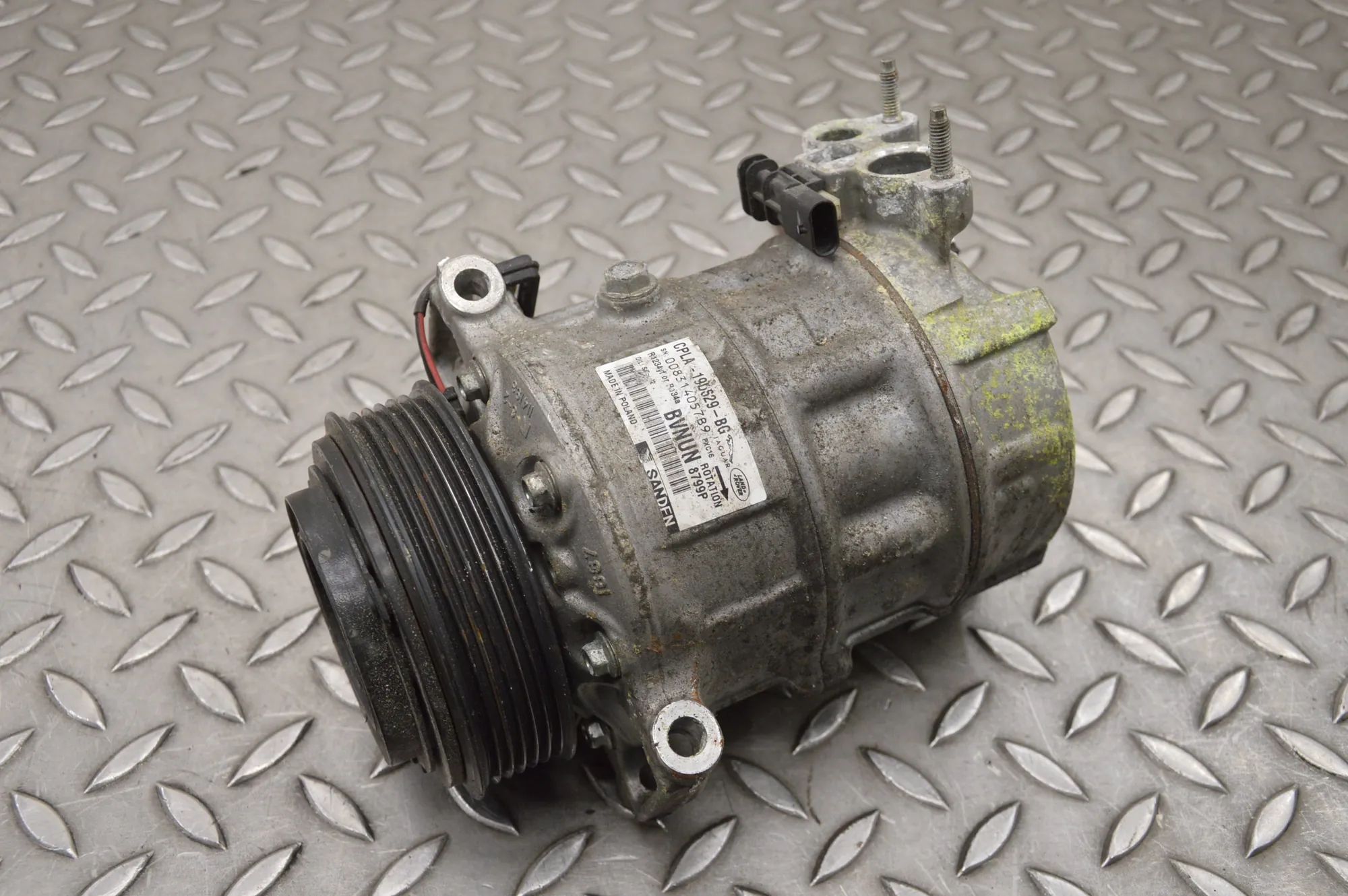 Land Rover Range Rover Evoque Air-conditioning compressor Air-conditioning compressor — LAND ROVER RANGE ...