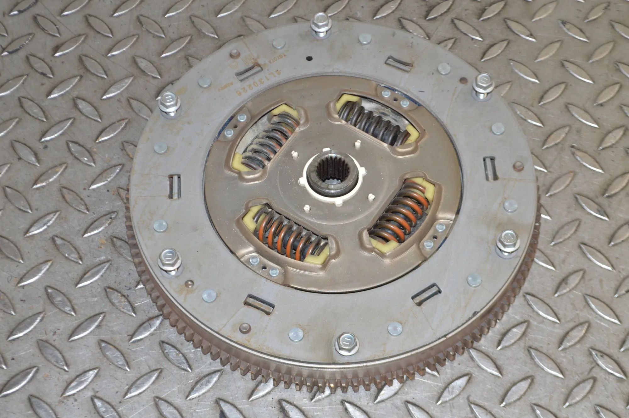 Lexus RX Flywheel Disc Automatic Flywheel Disc Automatic — LEXUS RX (_U3_) (2003...
