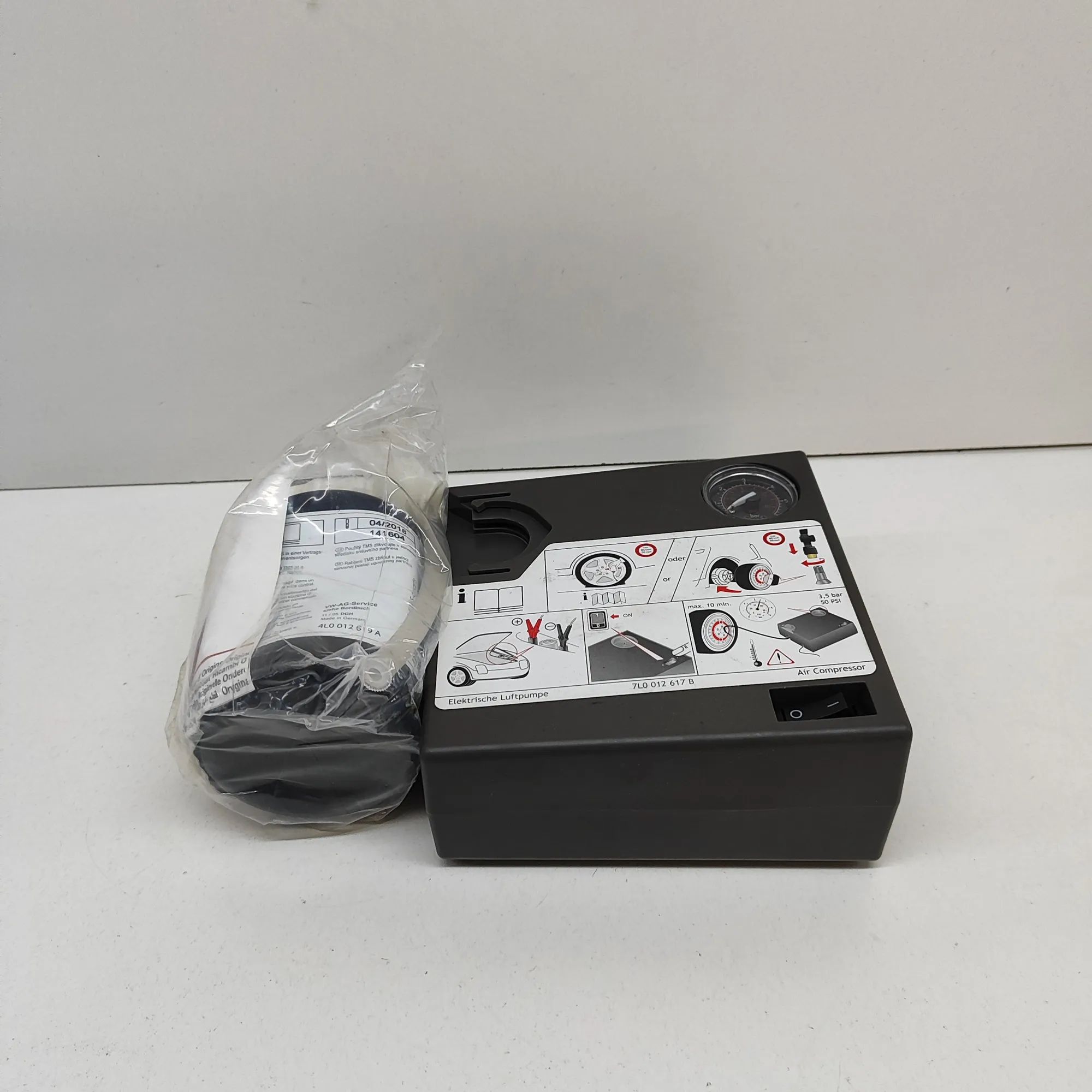 Porsche Macan Tyre repair sealant Tyre repair sealant — PORSCHE MACAN (95B) (2014...