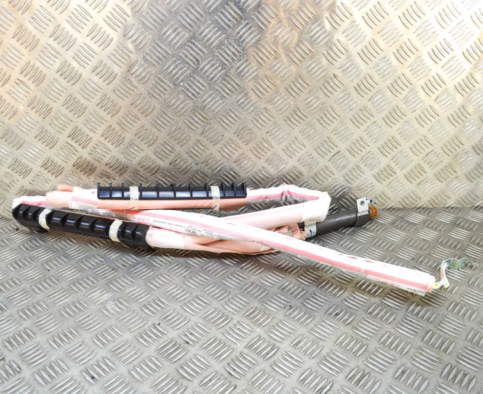 Kia Niro Right Side Roof Safety Curtain SRS Right Side Roof Safety Curtain SRS — KIA NIRO (...