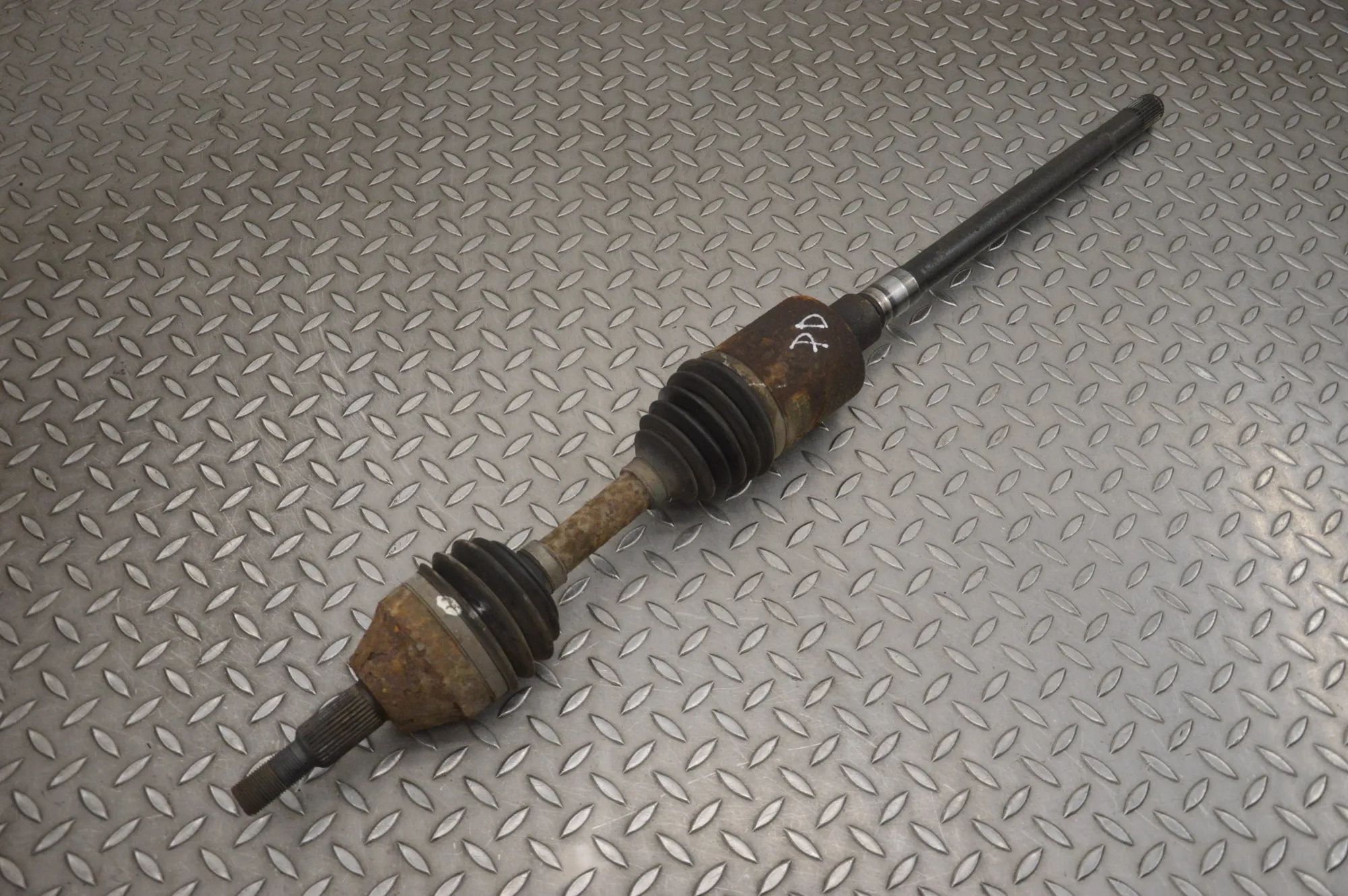 Jeep Cherokee / Liberty (KJ) Front Right Driveshaft Front Right Driveshaft — JEEP CHEROKEE (KK) (20...