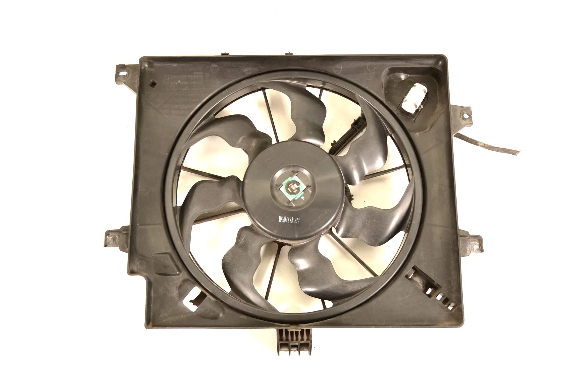 Hyundai i30 Engine Cooling Fan Shroud Engine Cooling Fan Shroud — HYUNDAI I30 (GD) (2...