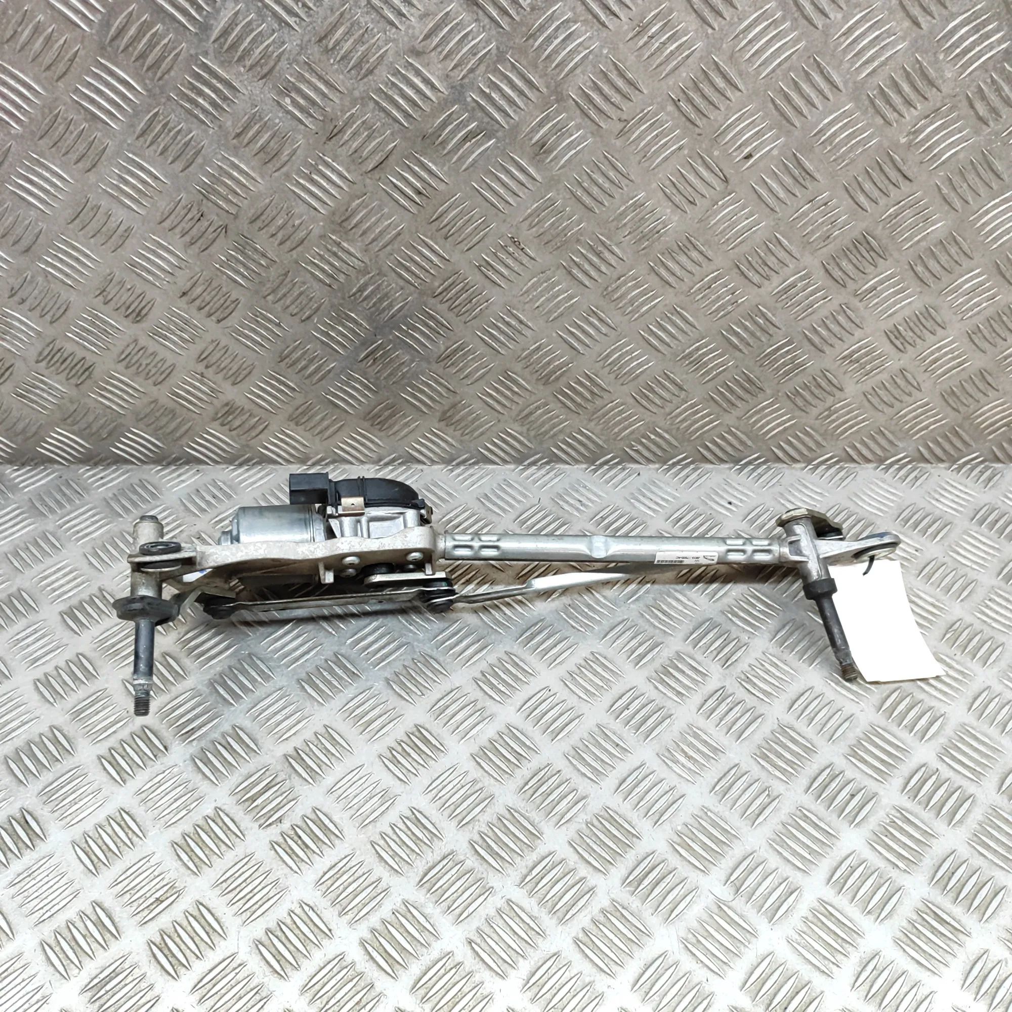 Jaguar I-Pace Front Windshield Wiper Mechanism Front Windshield Wiper Mechanism — JAGUAR I-PAC...