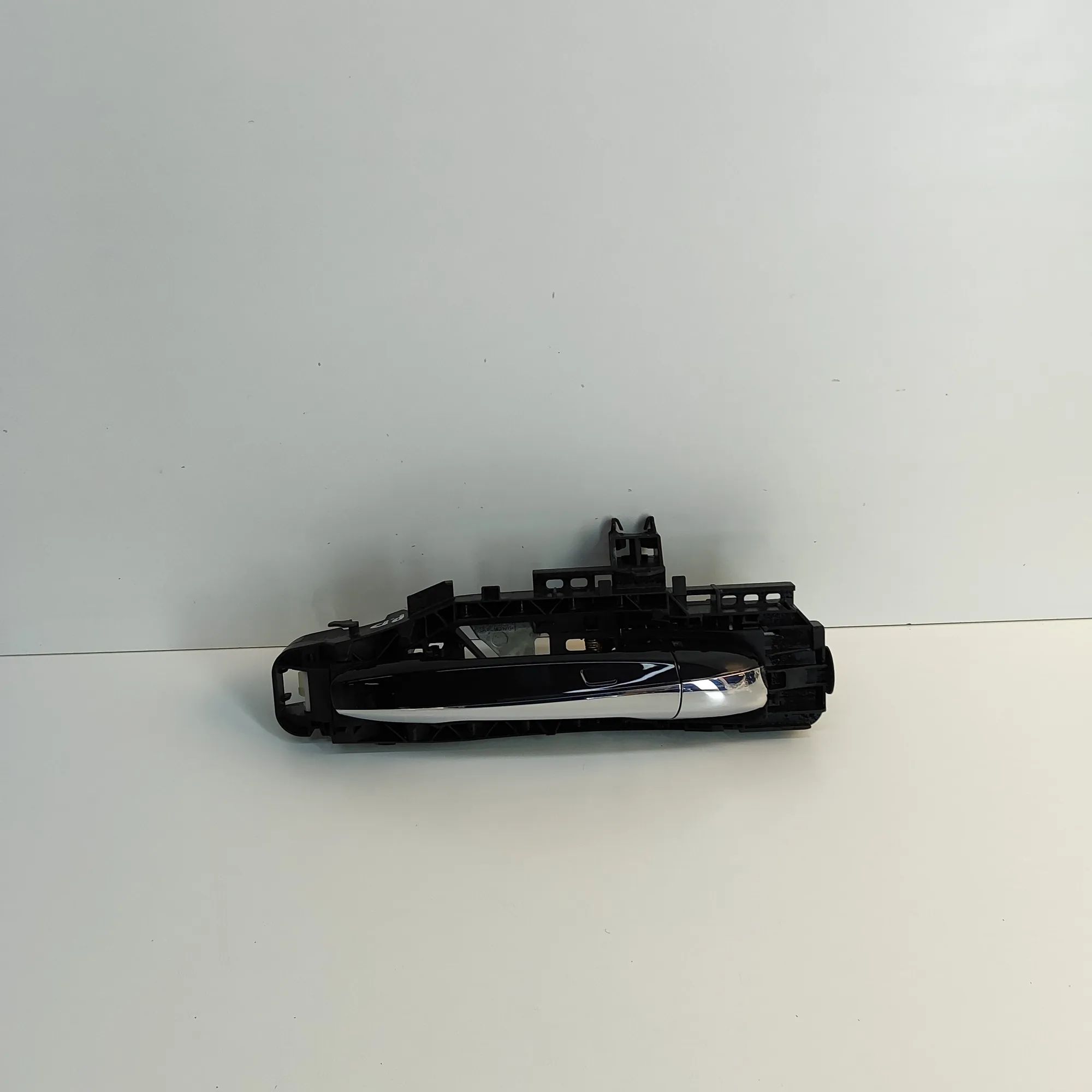Mercedes-Benz GLS (X167) Exterior door handle — front right Exterior door handle — front right — MERCEDES B...