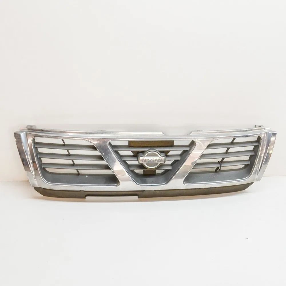 Nissan Patrol (Y61) Radiator Grille Radiator grille — NISSAN PATROL (GR V Wagon Y61...