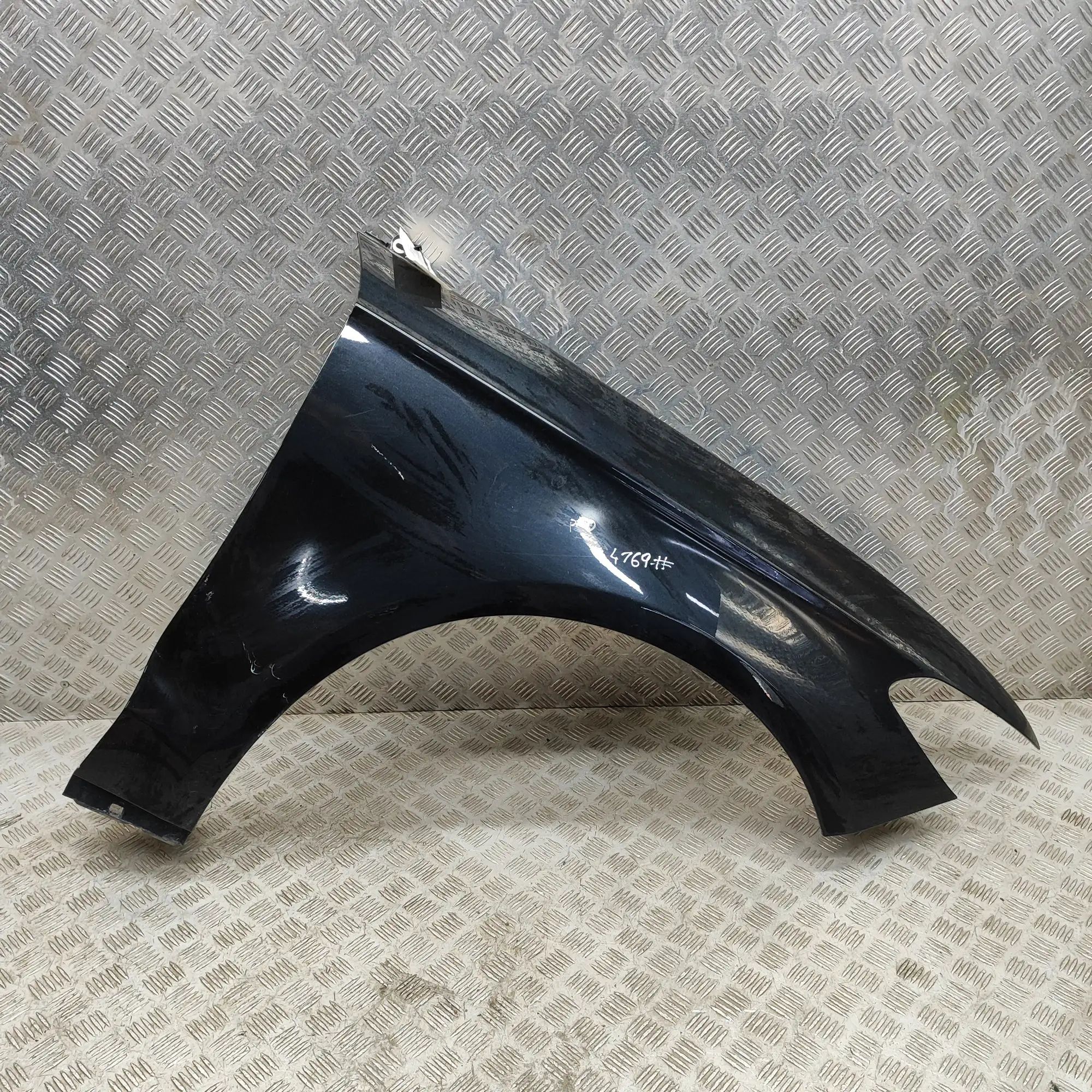 Ford Mondeo Front Right Fender Front Right Fender — FORD MONDEO (V Turnier) (2...