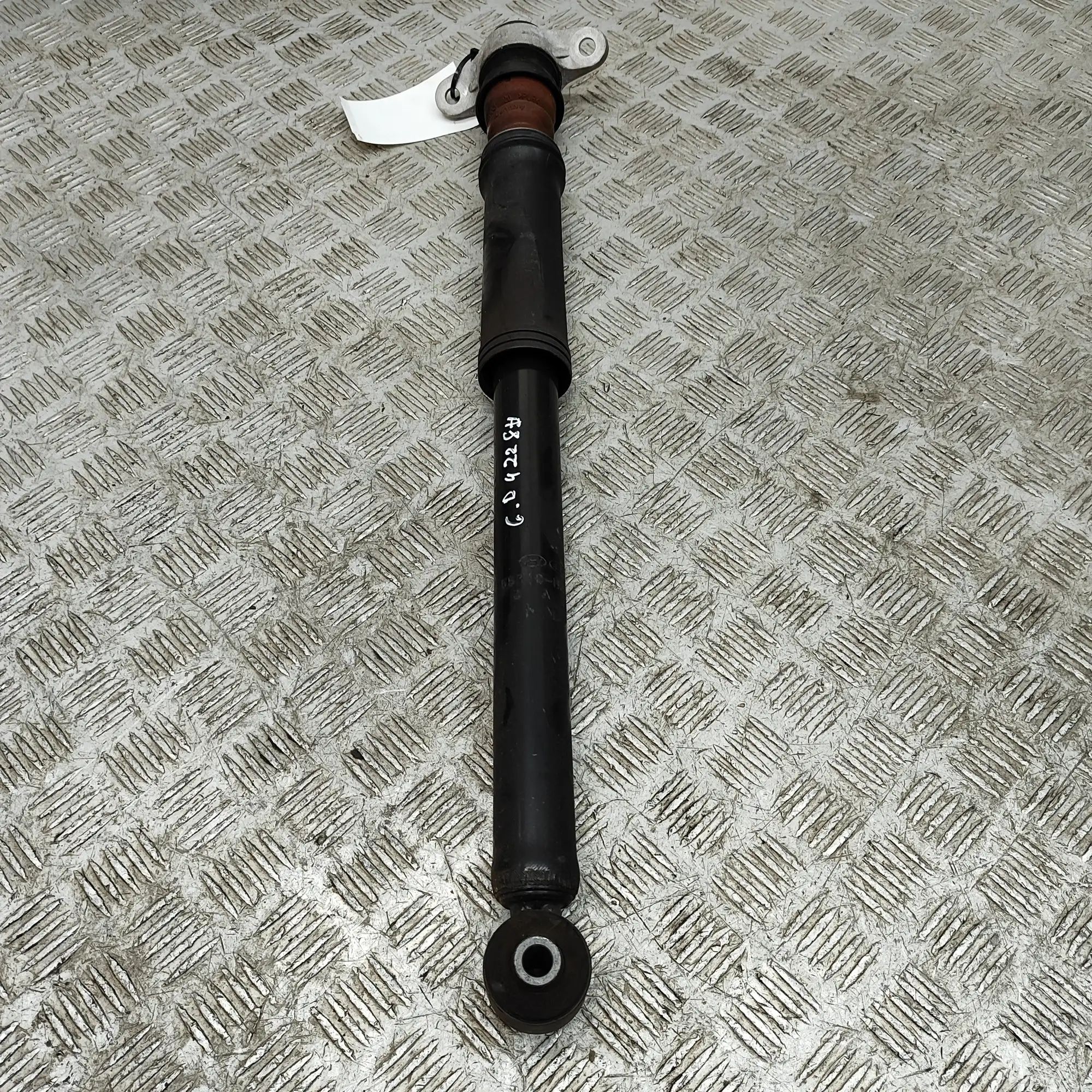 Kia Stonic Shock absorber — rear right Shock absorber — rear right — KIA STONIC (YB) (...
