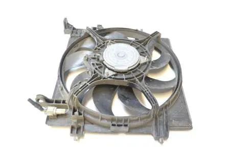 Subaru Legacy Engine Cooling Fan Shroud Engine Cooling Fan Shroud — SUBARU LEGACY (V Es...