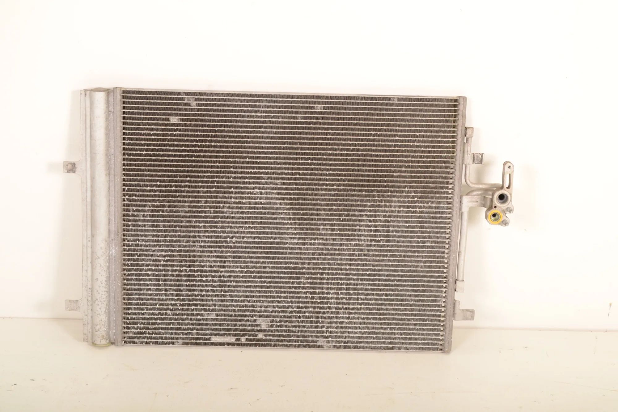Volvo V40 A/C Air Con Radiator A/C Air Con Radiator — VOLVO V40 (Hatchback) (2...