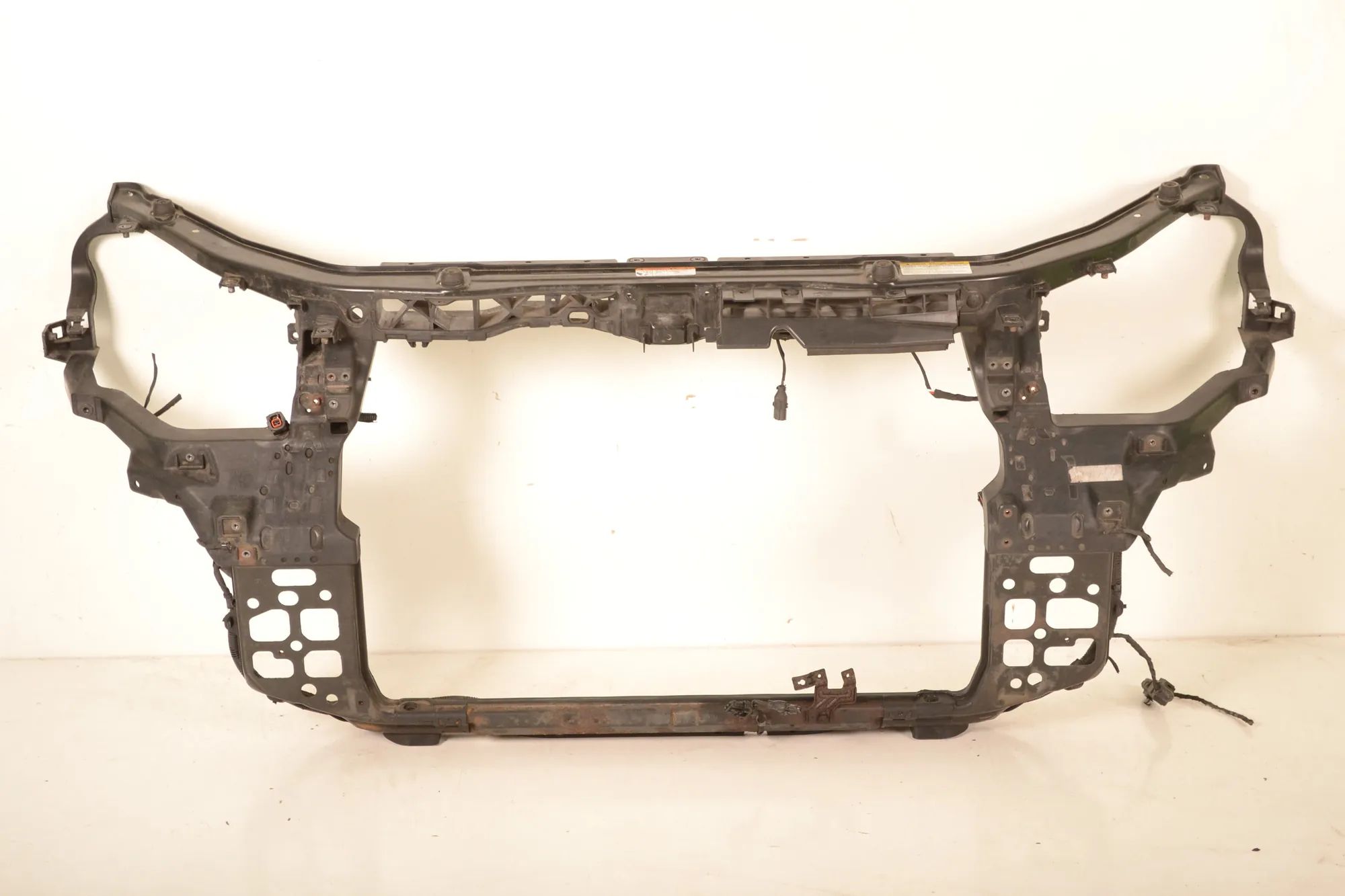 Hyundai Santa Fe Slam Panel Frame Kit Slam Panel Frame Kit — HYUNDAI SANTA (FÉ II CM)...